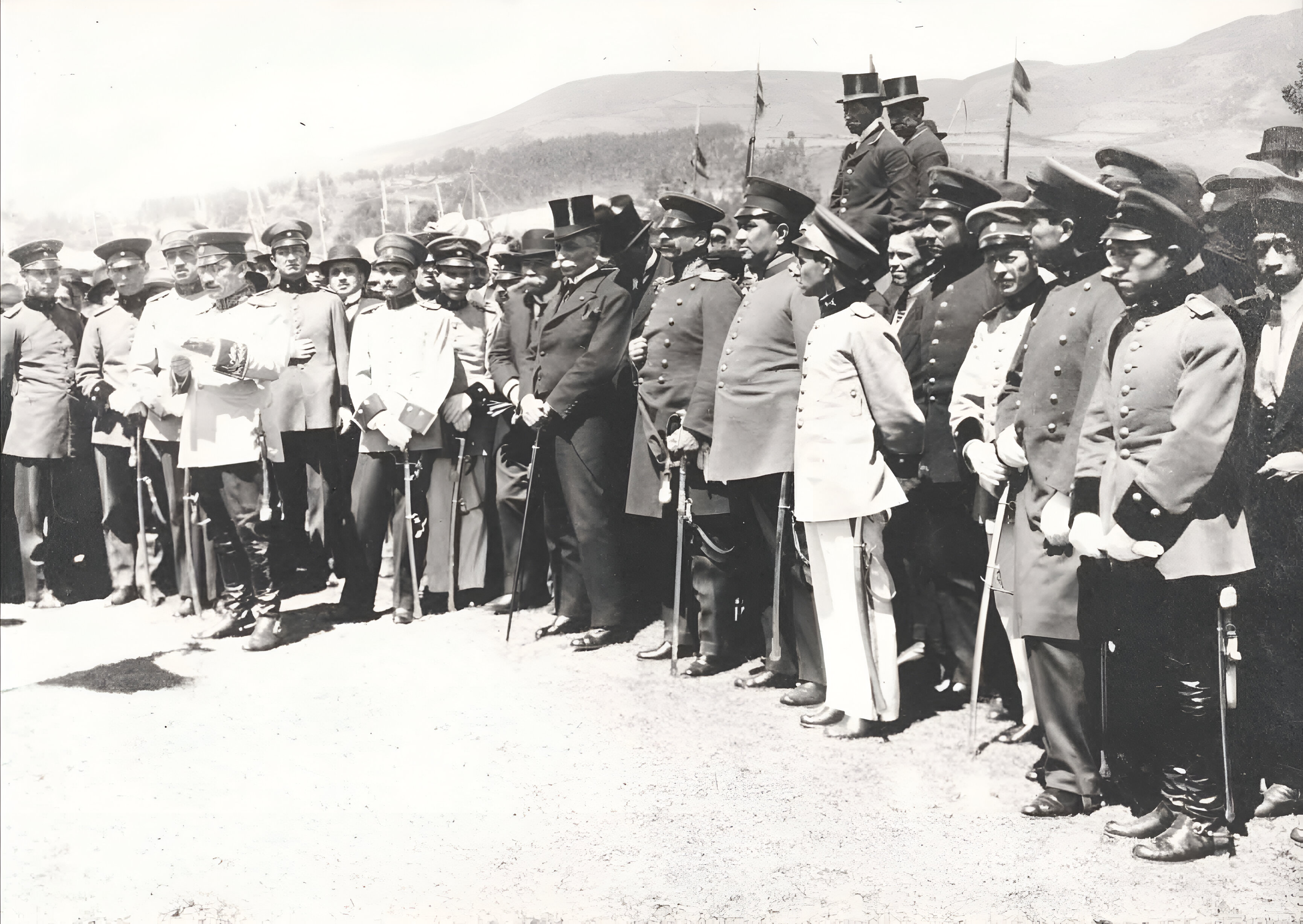 Alfredo Baquerizo at an event, around 1920.
