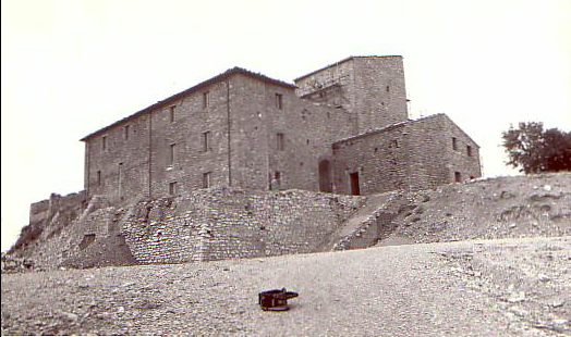 The site in 1973 before restoration|200px