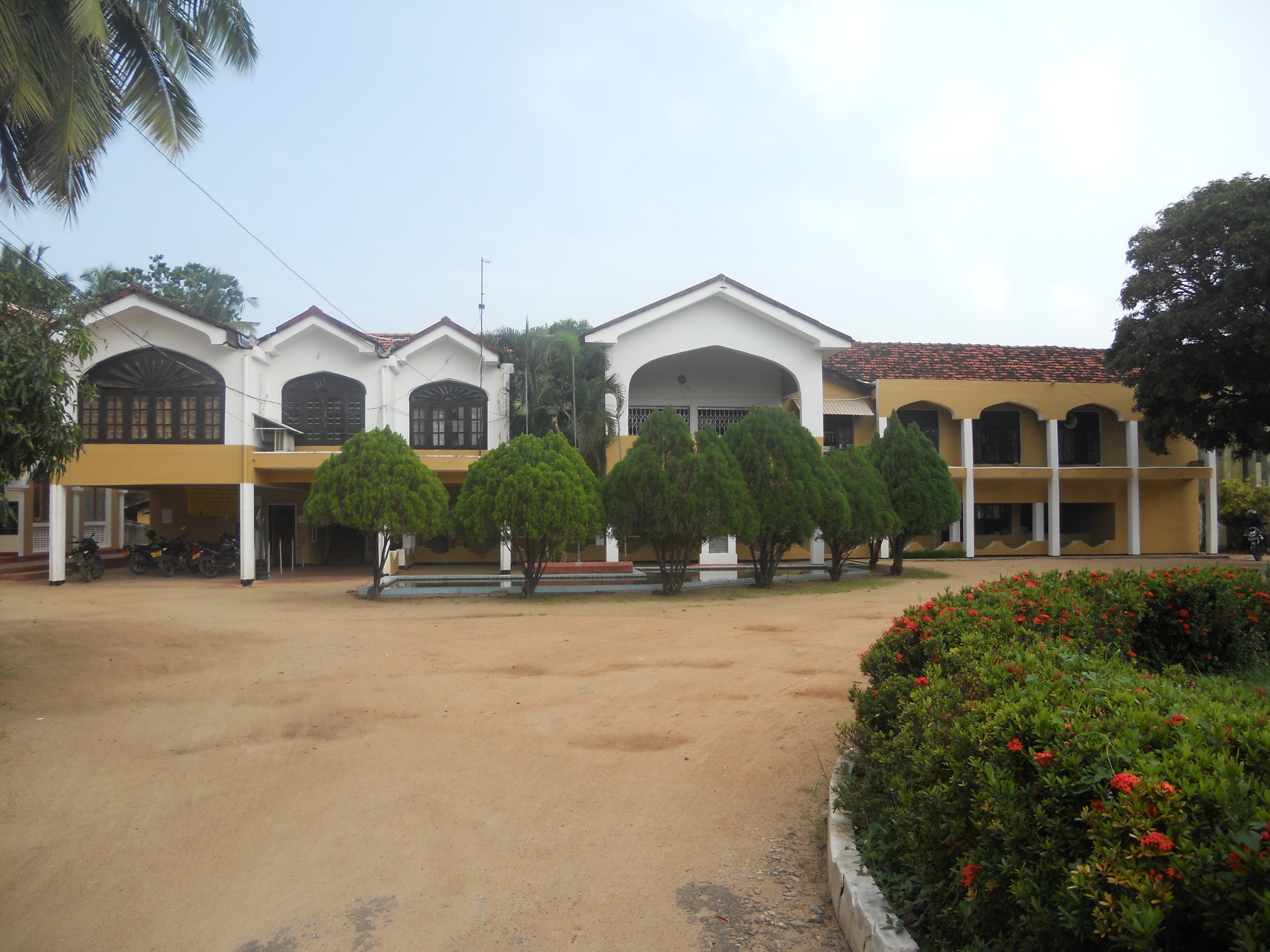 Office block of Addalaichenai MMV