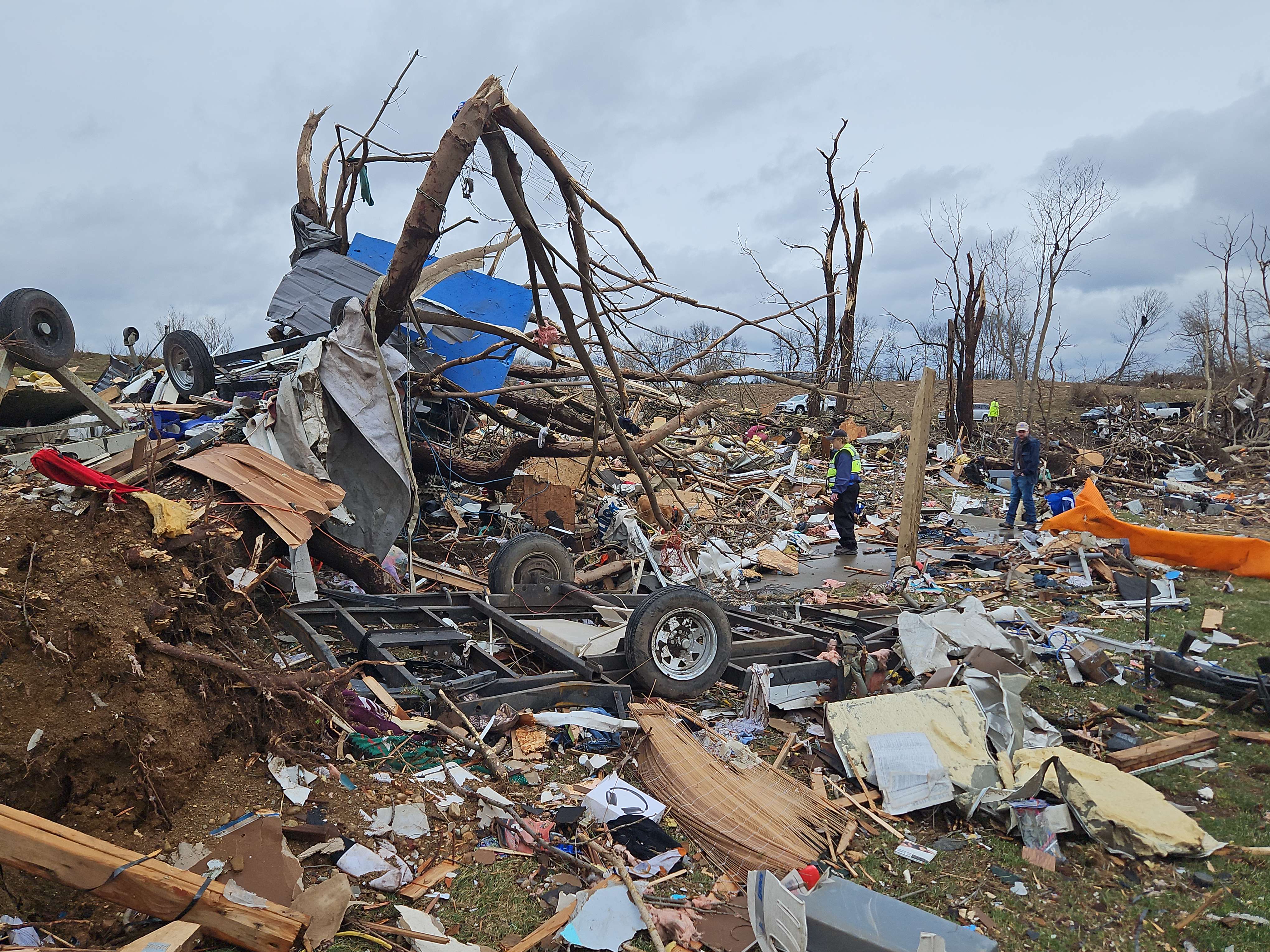 High-end EF3 damage to a multi-story home on Prairie Rose Lane.|left