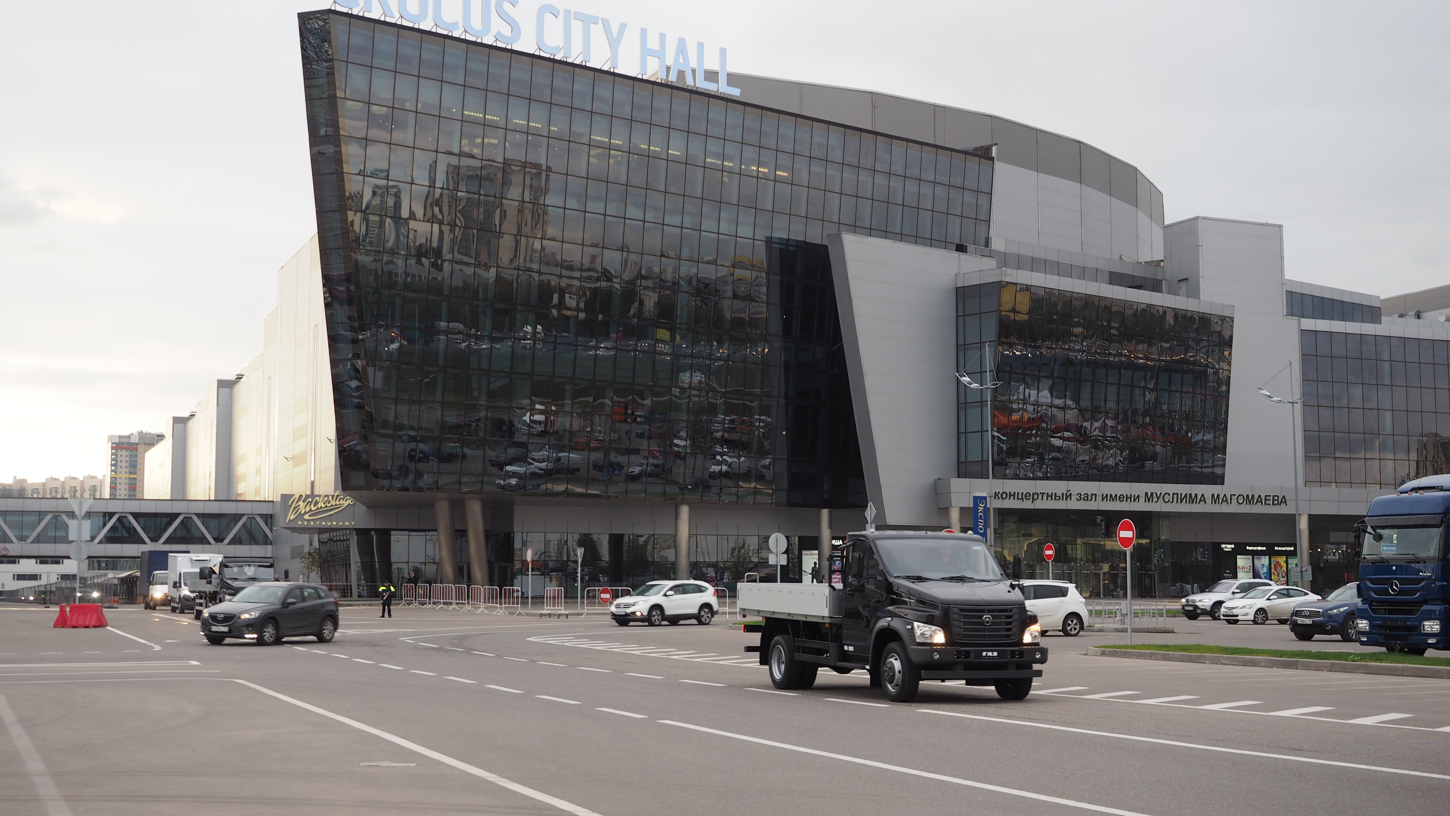 Crocus City Hall, the venue (2015) Crocus City Hall, the venue (2015)