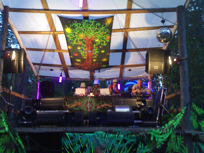Carbon Based performing at the Konemetsä 2007