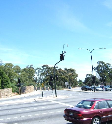 Cross Road. Urrbrae is on the left