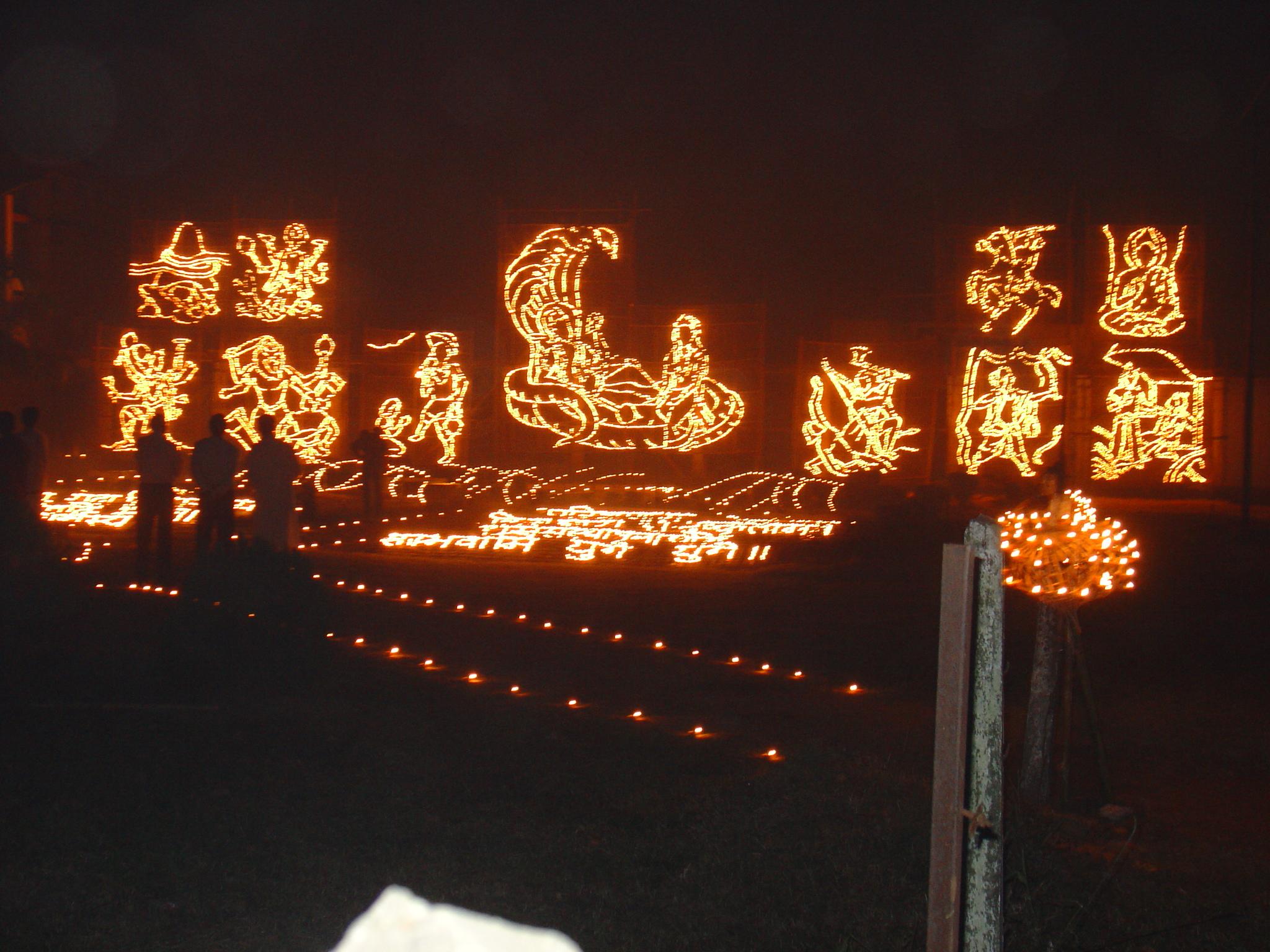 Once lighted, the lamps on the chatai clearly outline their subject. RK Hall 2005