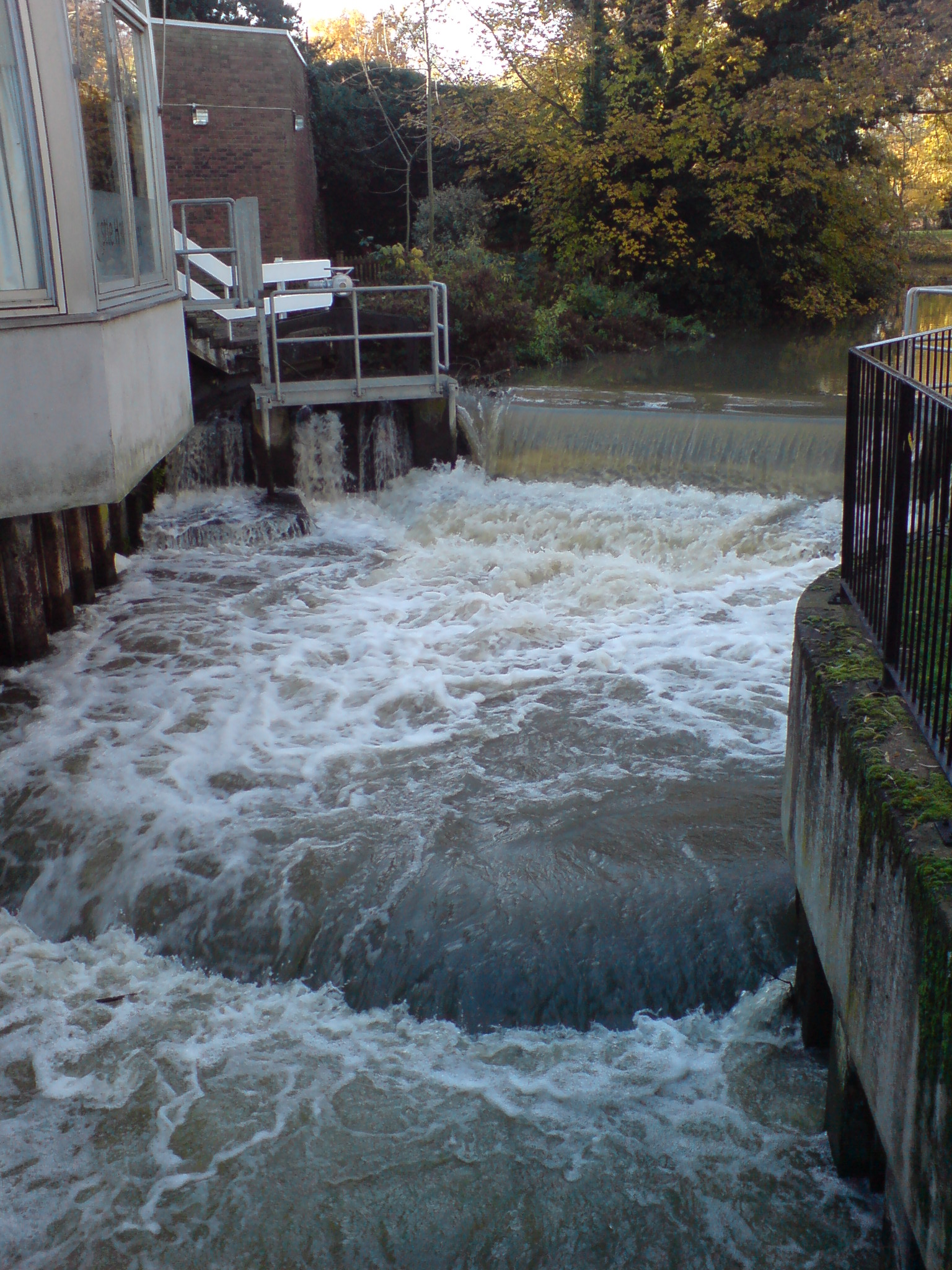 Main drop, autumnal very high water conditions