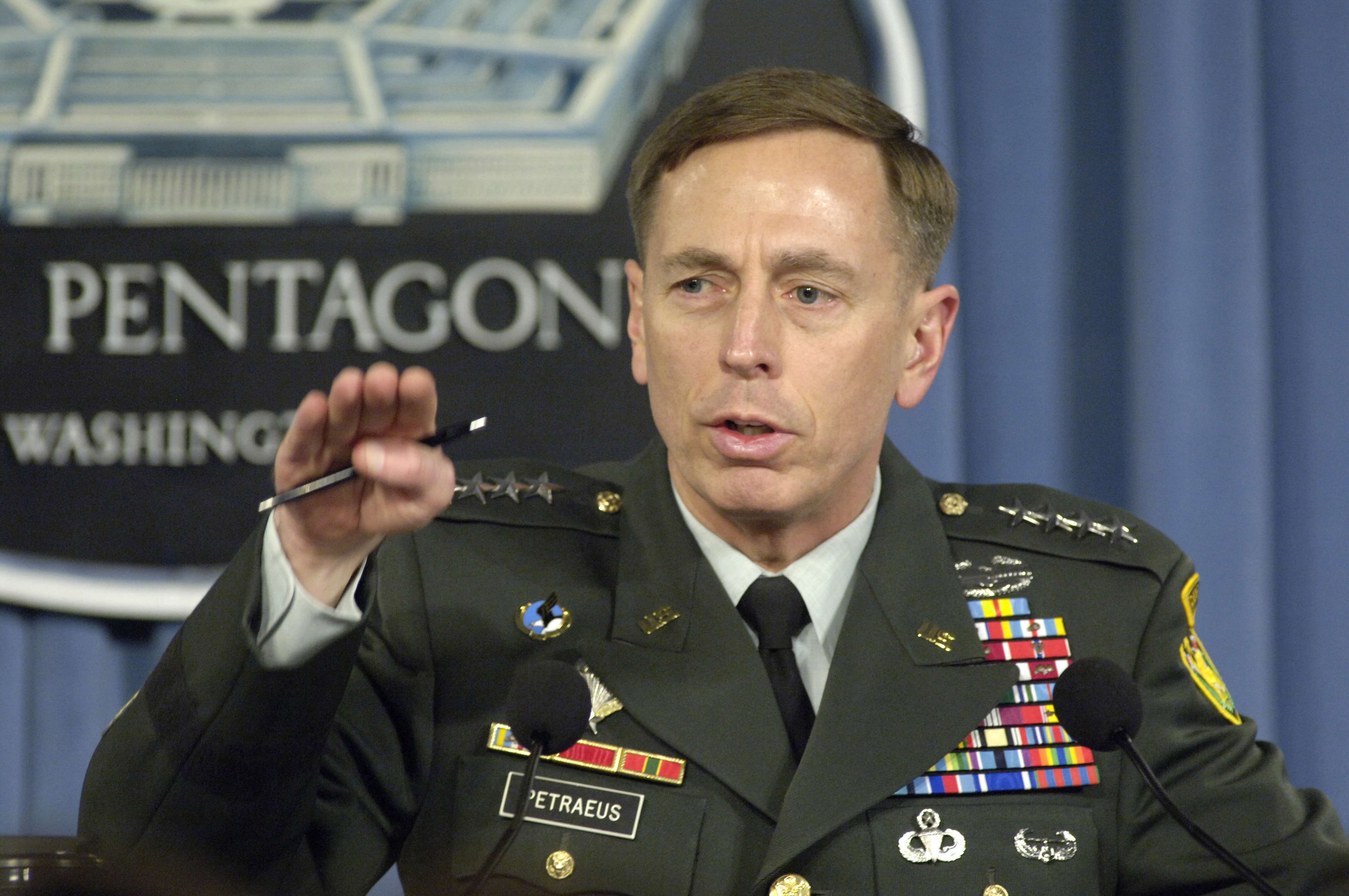|350px|right|thumb|Shortly after briefing Congress, General David Petraeus received a vote in the Gwinnett County GOP Straw Poll in Atlanta, GA. |350px|right|thumb|Shortly after briefing Congress, General David Petraeus received a vote in the Gwinnett County GOP Straw Poll in Atlanta, GA.