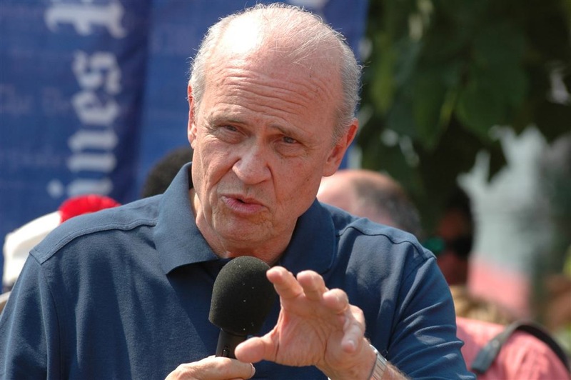 Former Senator Fred Thompson won the Ohio Republican Party Straw Poll, with 33% of the vote. Former Senator Fred Thompson won the Ohio Republican Party Straw Poll, with 33% of the vote.