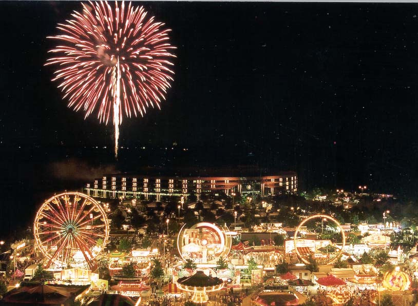 Fairfax Government Center and SAIC Fireworks|300px|right|Fireworks over the Fairfax County Government Center