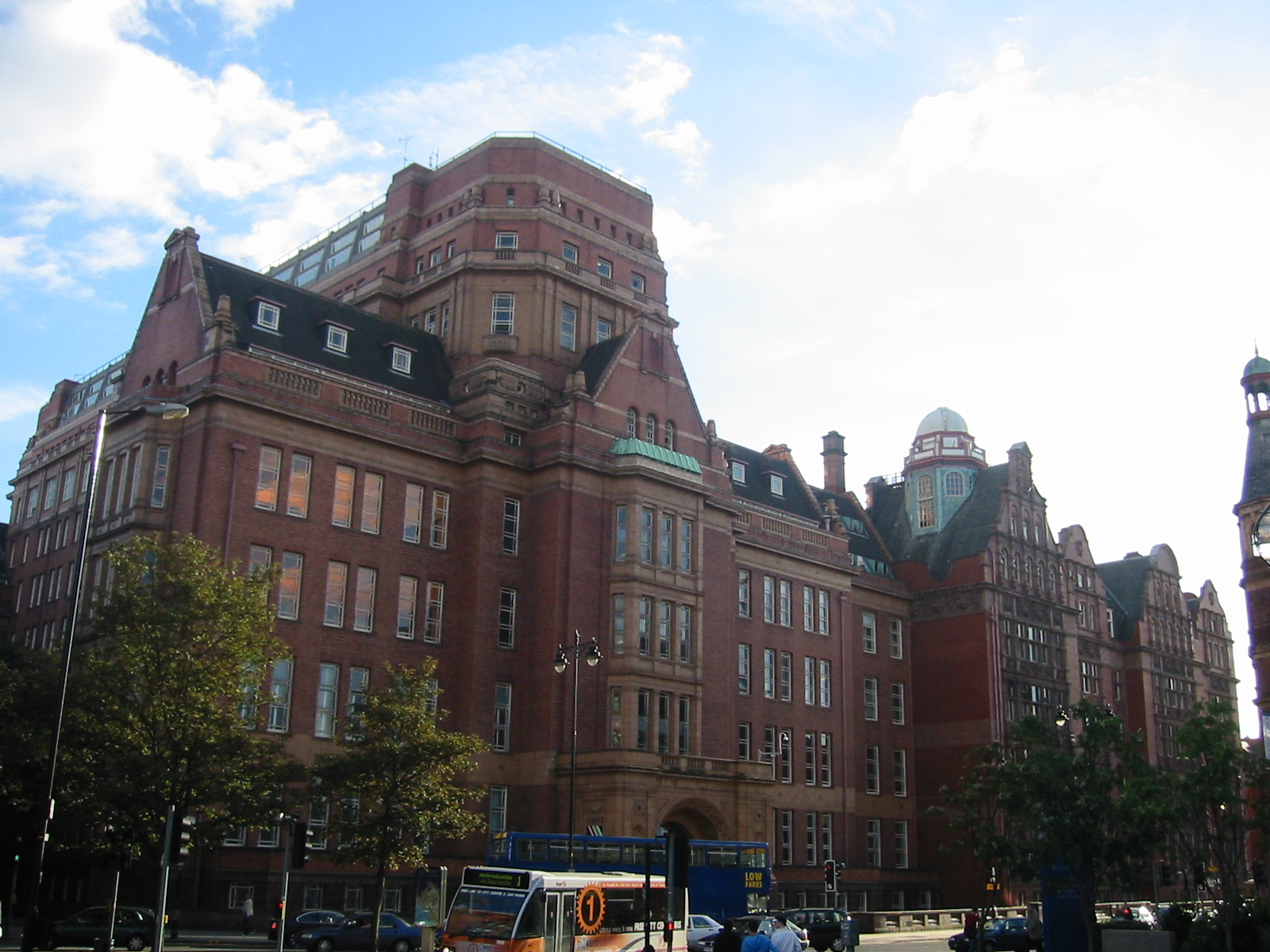The Sackville Street building from Whitworth Street / Aytoun Street