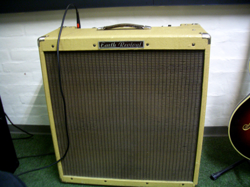 ESR Revival Series Model M1954 4x10 tube combo. Similar to a Fender Bassman '59 or Peavy Vintage.. ESR Revival Series Model M1954 4x10 tube combo. Similar to a Fender Bassman '59 or Peavy Vintage..
