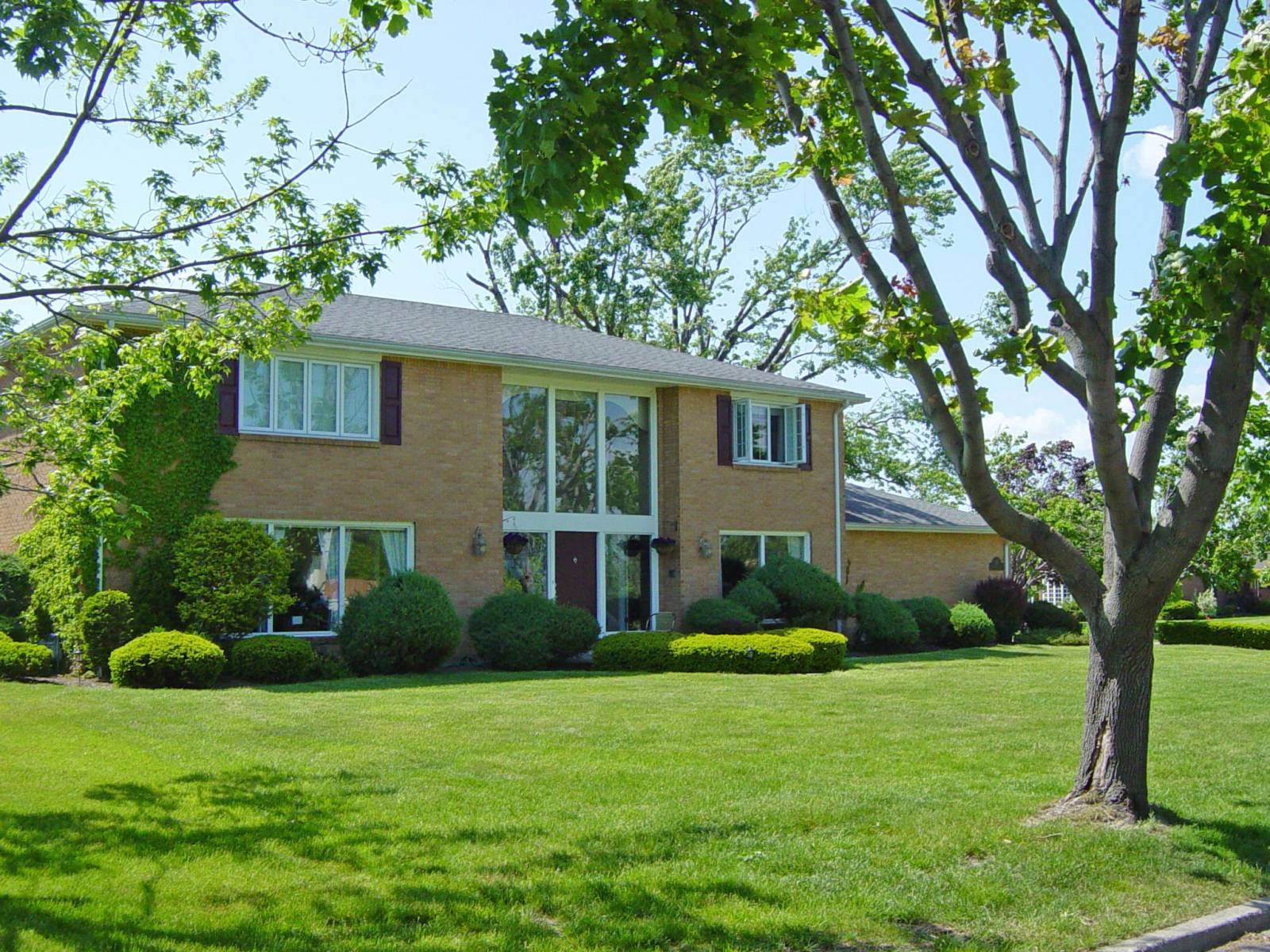 Northtowns Neo-Mediterranean house in the Snyder neighborhood of Amherst, New York