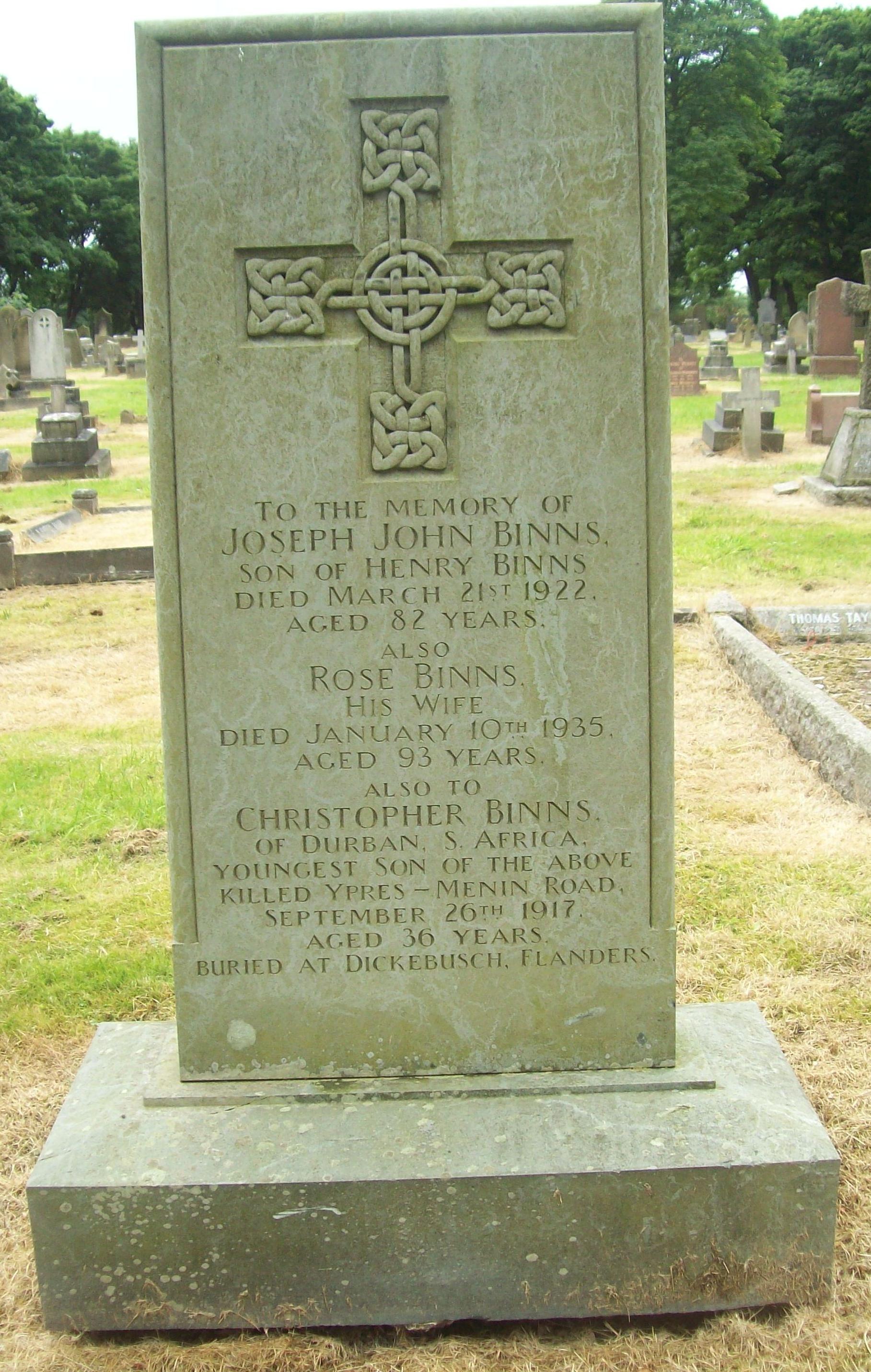 The grave of Joseph John and Rosa Binns in Bishopwearmouth Cemetery.