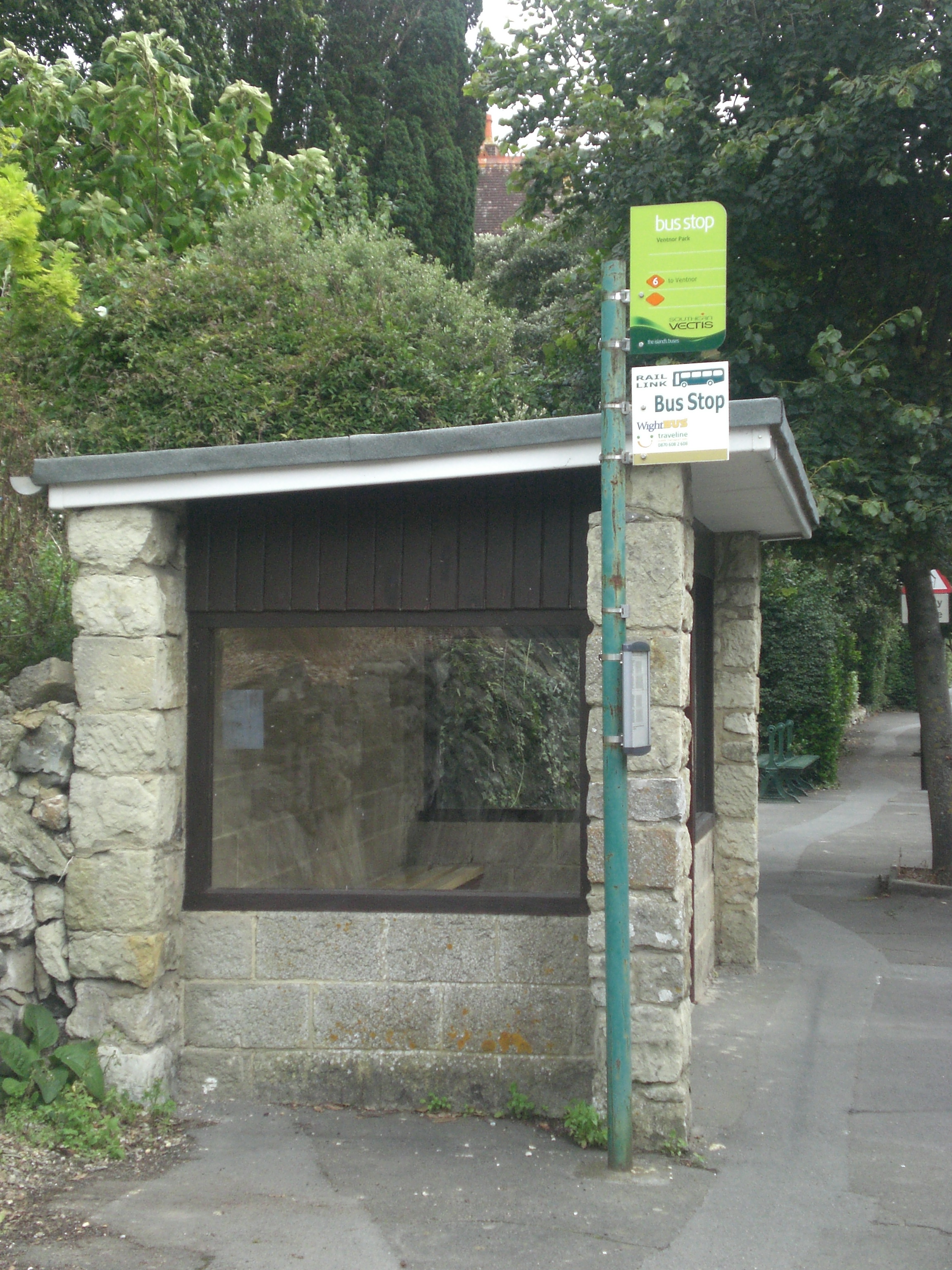 Route 16 serves this bus stop in Ventnor.