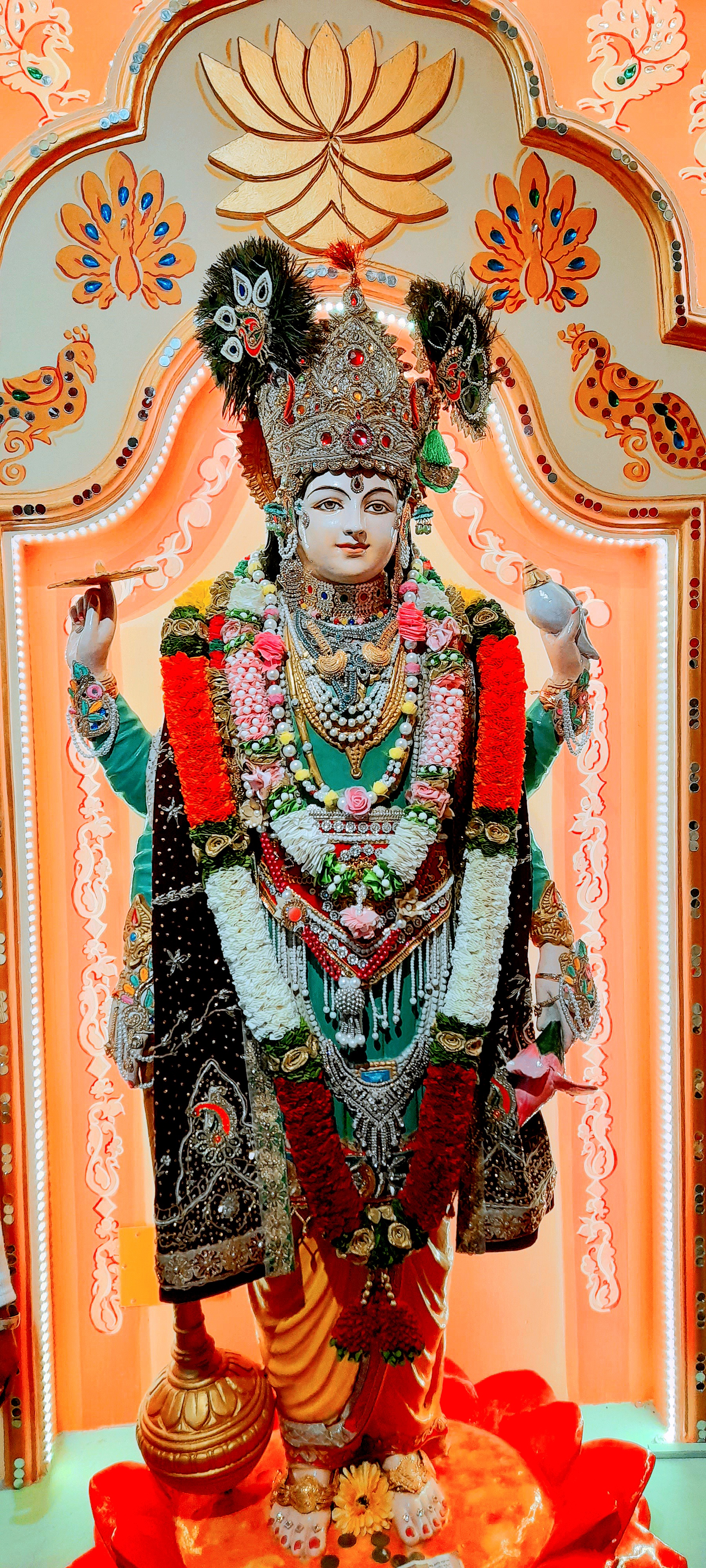 290x|Lord Sri Rama (center) with wife Sita, brother-- Lakshmana and devotee Hanuman. Rama and Lakshmana are always shown to be ready for battle, with bow and arrow, as it is their Kshatriya dharma to fight. Rama was from Suryavanshi lineage.