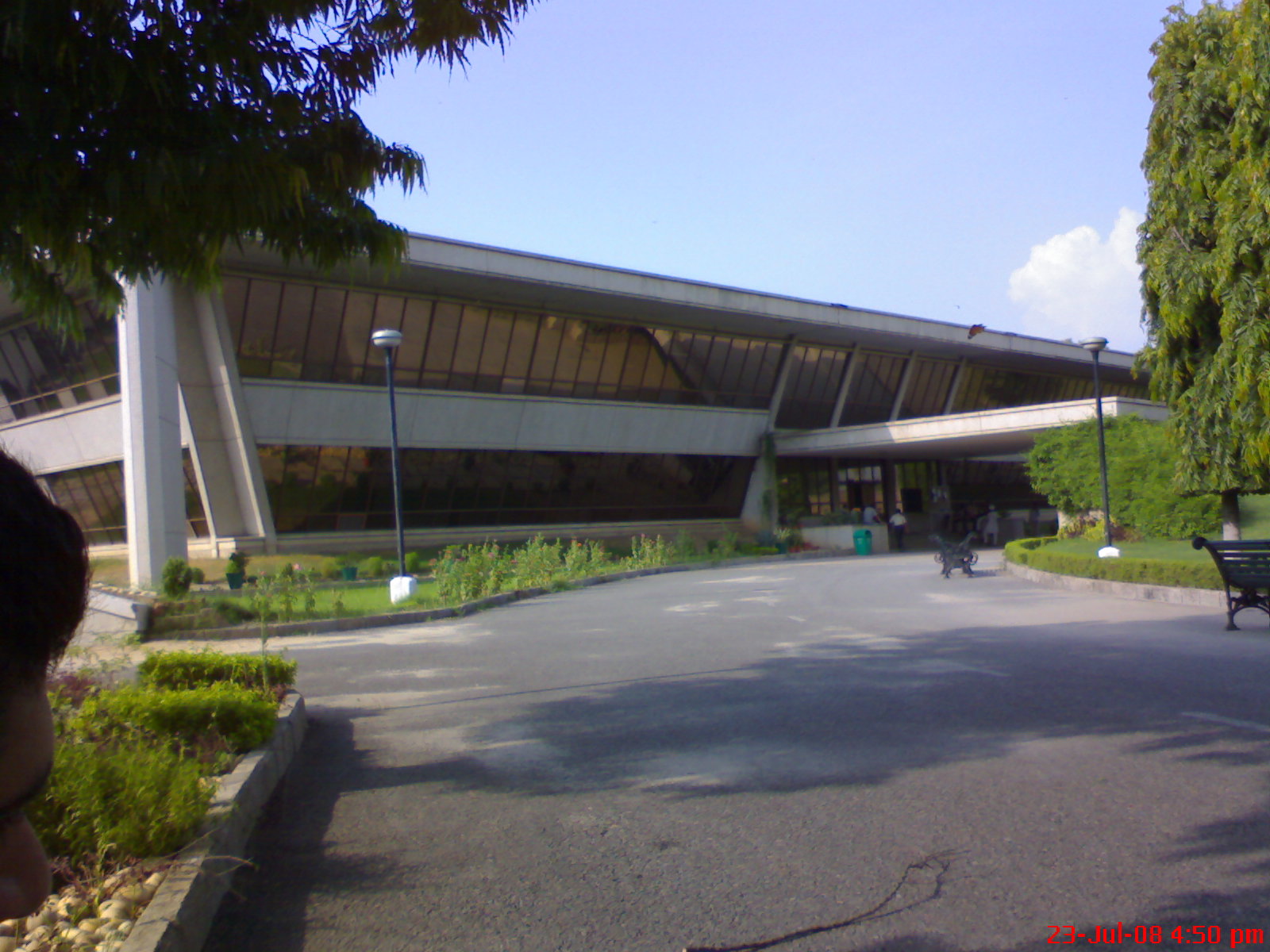 LMTSOM, Main Building