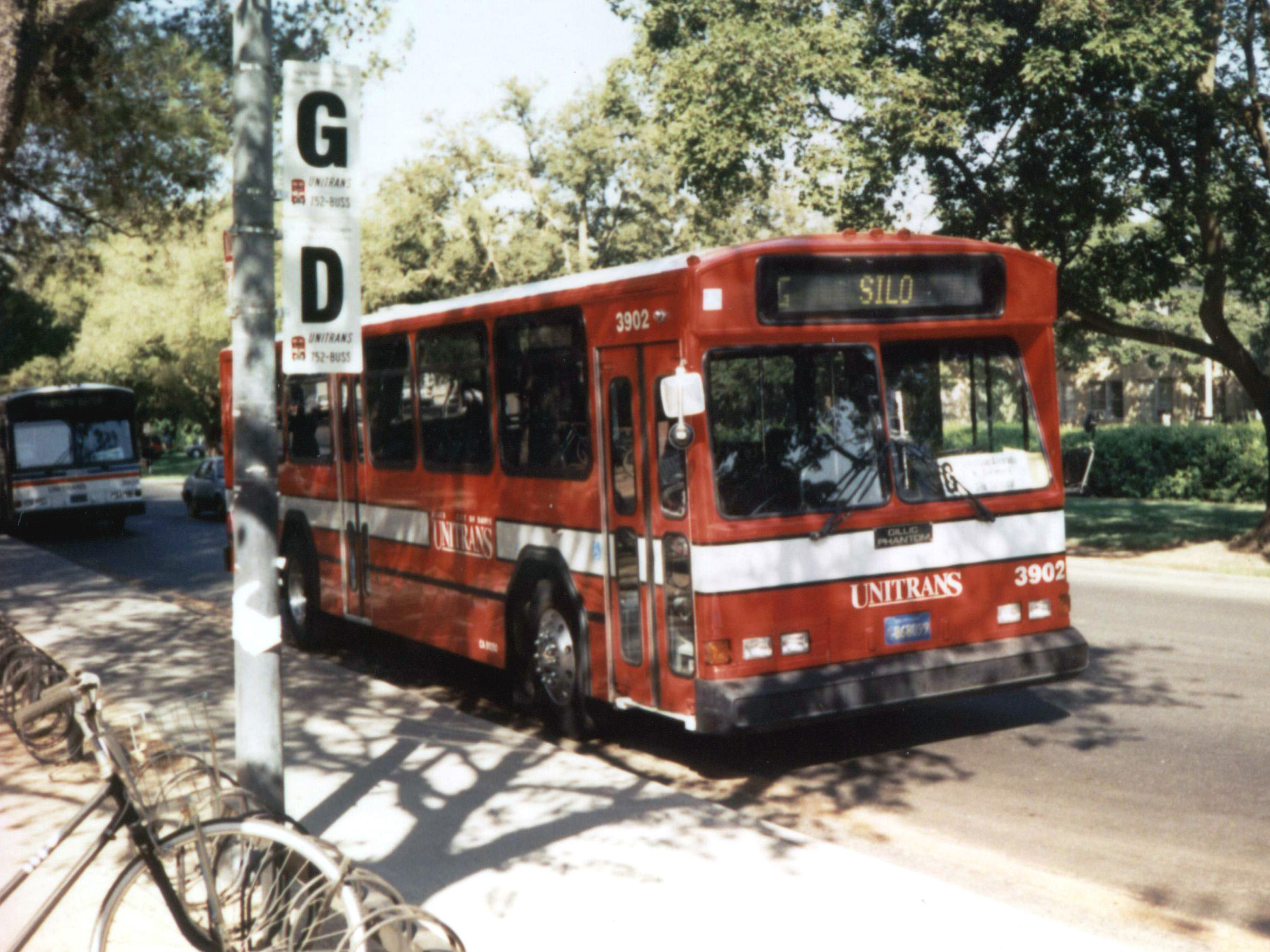 Unitrans 3902 waiting for passengers at the Silo in 1995-1996