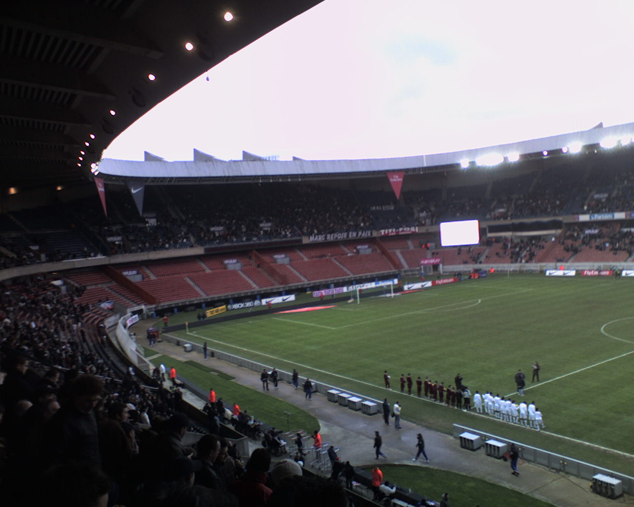 Stand of Boulogne closed.
