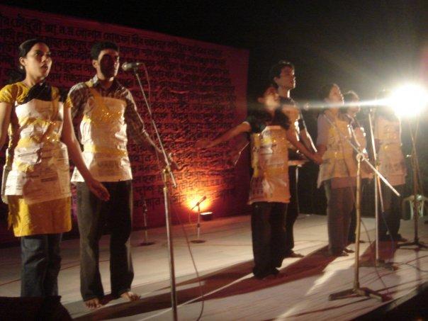 Scene from the production : 'Mrito manusher veer-a bashbhumi asthir' Scene from the production : 'Mrito manusher veer-a bashbhumi asthir'