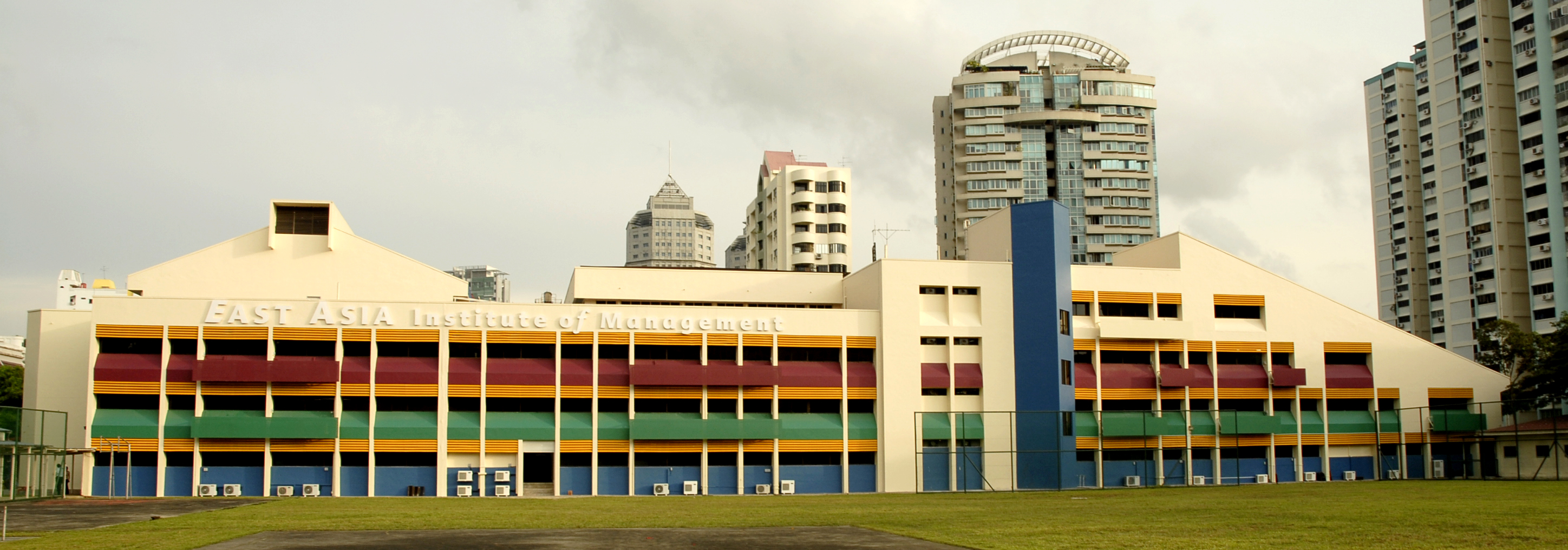 float|thumb|left|250px|East Asia Institute of Management Balestier Campus.