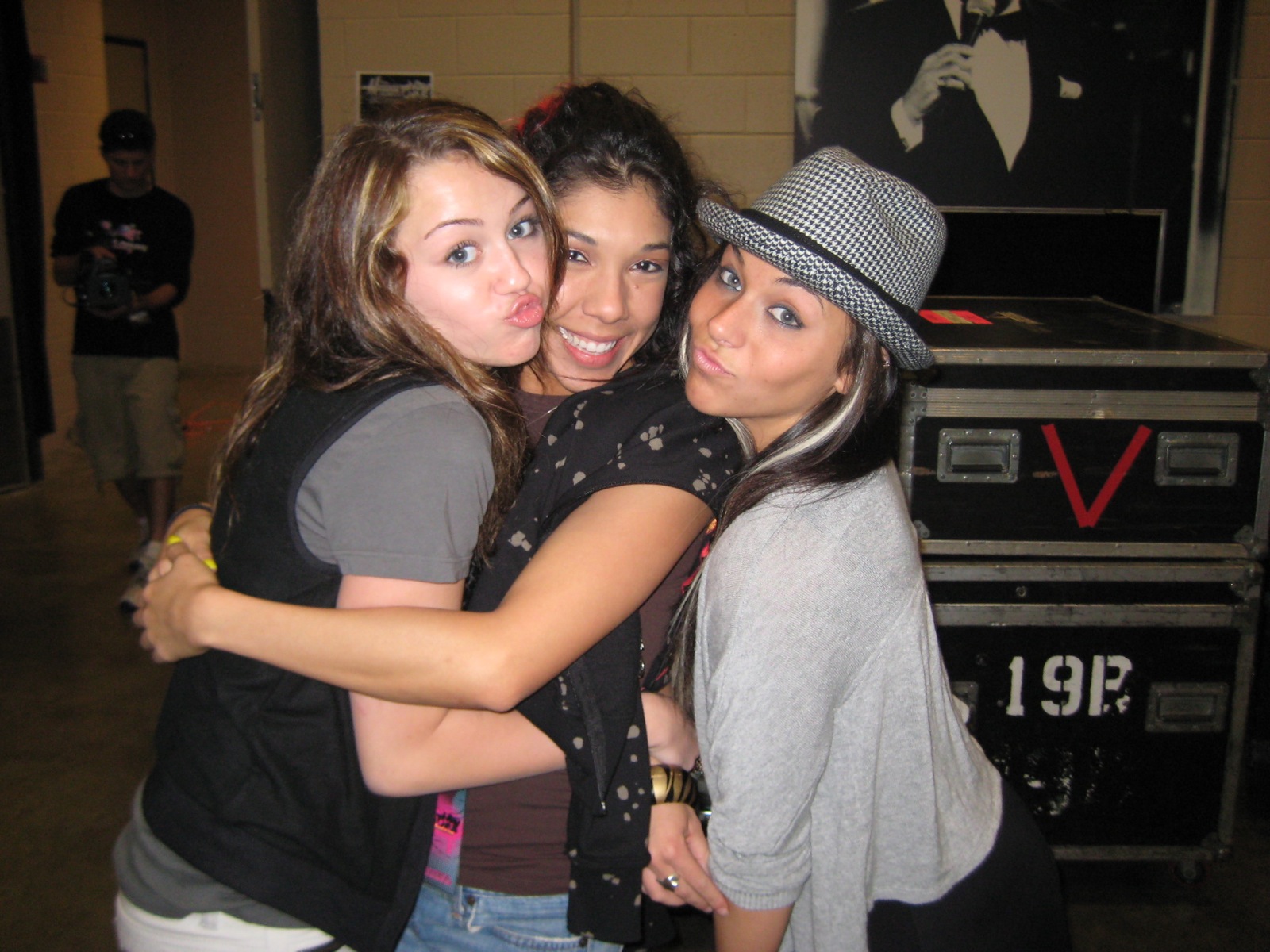Miley Cyrus with dancers Ashlee Nino and Mandy Jiroux.