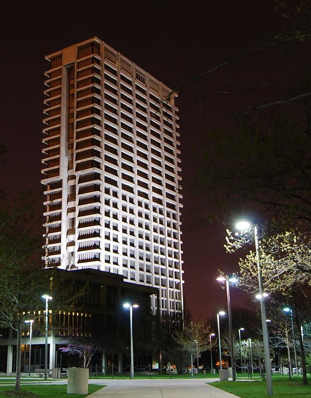 University Hall, Home of Undergraduate Business Programs