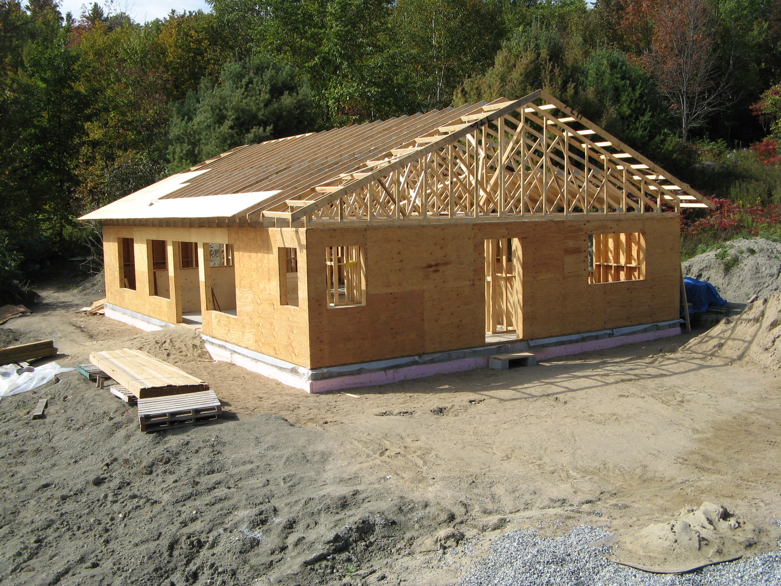 Construction on Carman Road in Gatineau Park| Construction continues on Carman Road inside Gatineau Park despite NCC commitments to stop it.