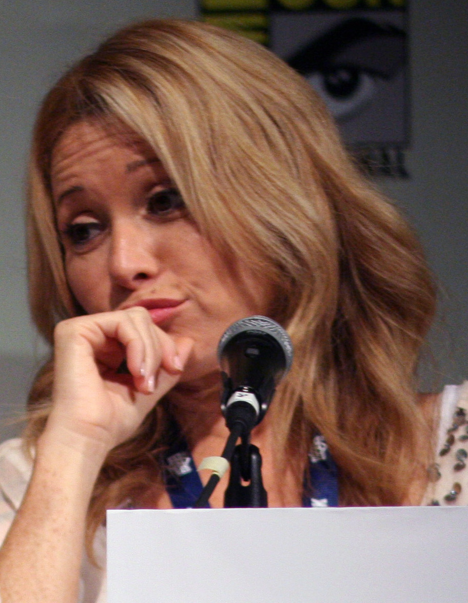 Elizabeth Daily provided the voice to Sprocket and for some of the additional voices in Skylanders: Giants.