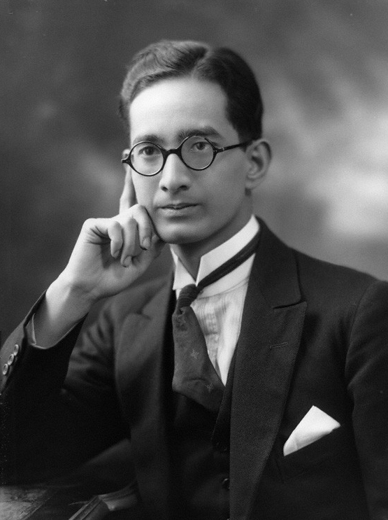 Maung Maung Gyi in 1922