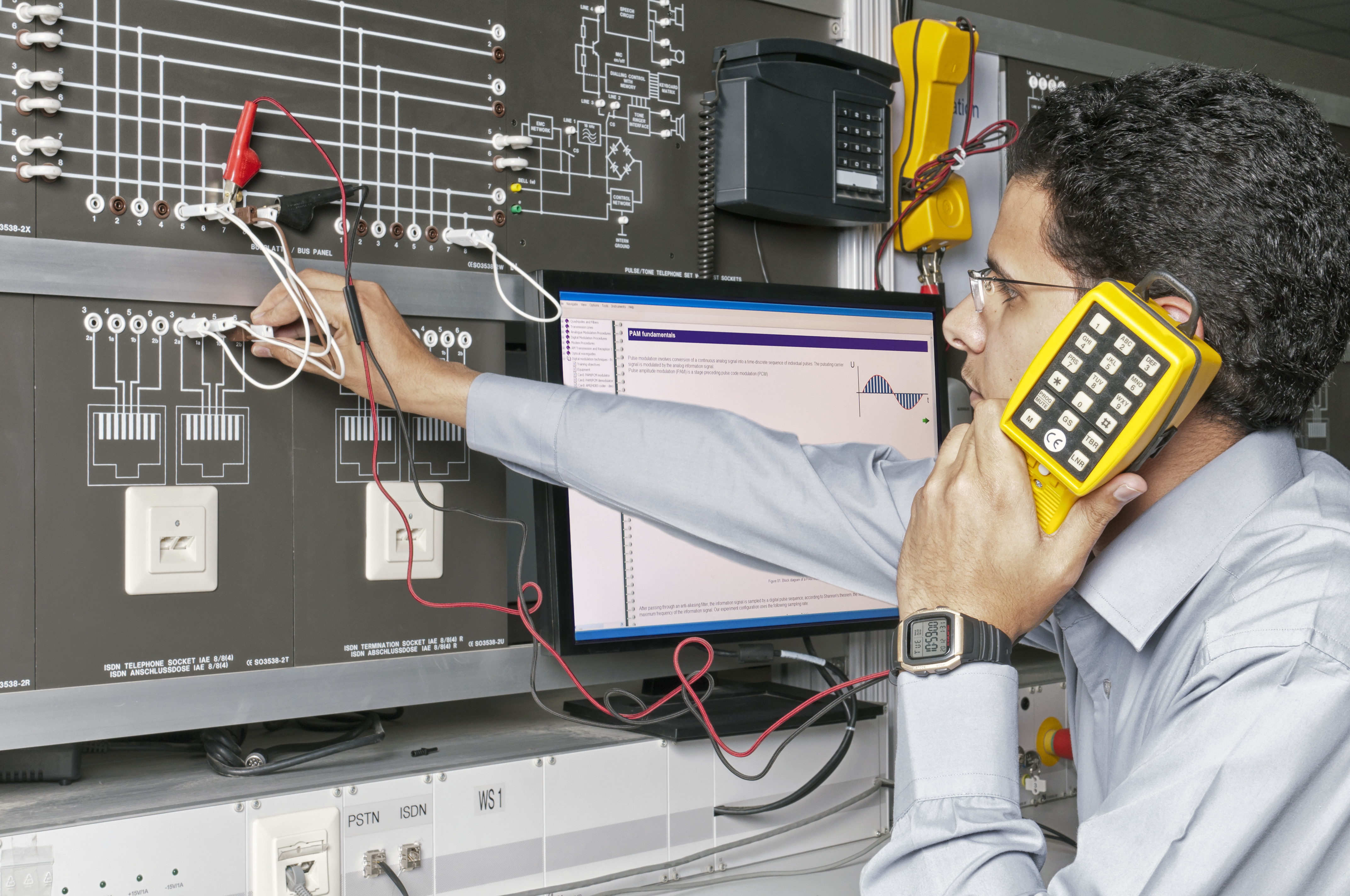 Students in the Information & Communication Technology workshops