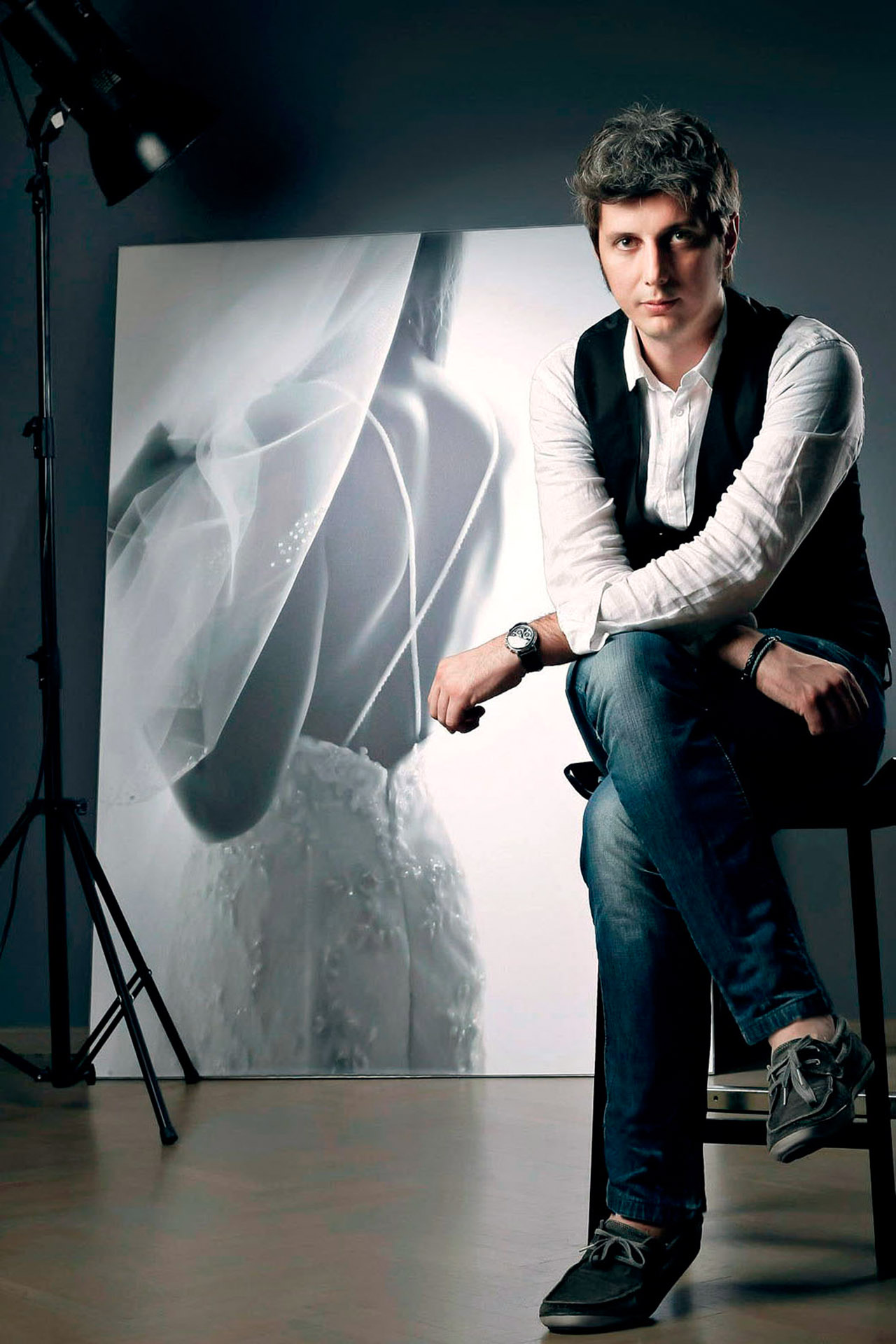 Portrait of Nek Vardikos Photographer