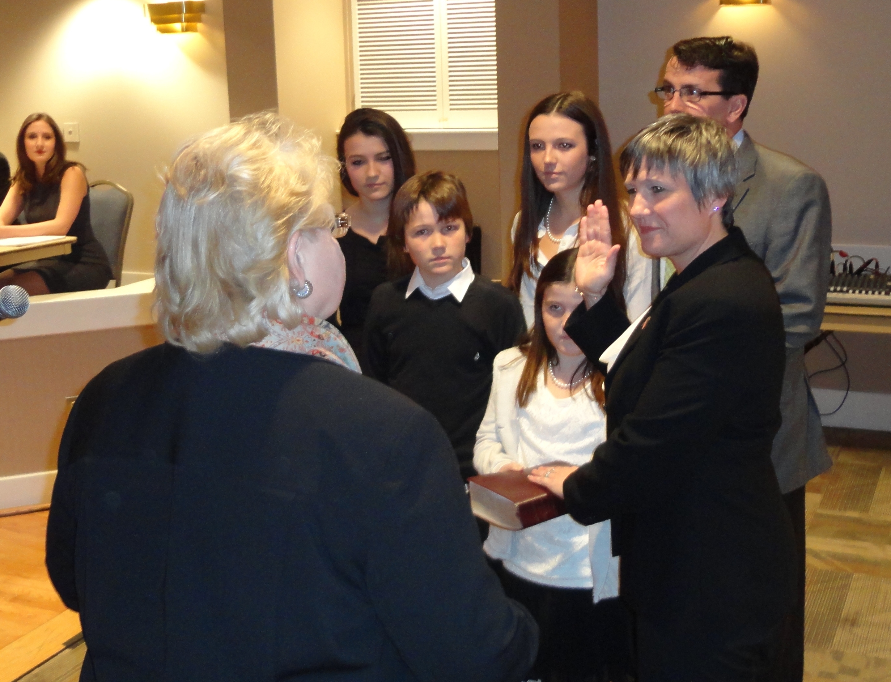 Stacey Jordan being sworn-in as the first female Mayor of Moorestown by Senator Diane Allen