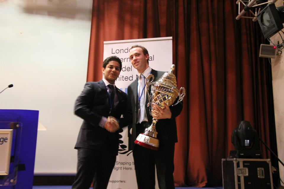 Secretary-General Anmol Arora handing out the Best Delegation Prize at LIMUN 2012.