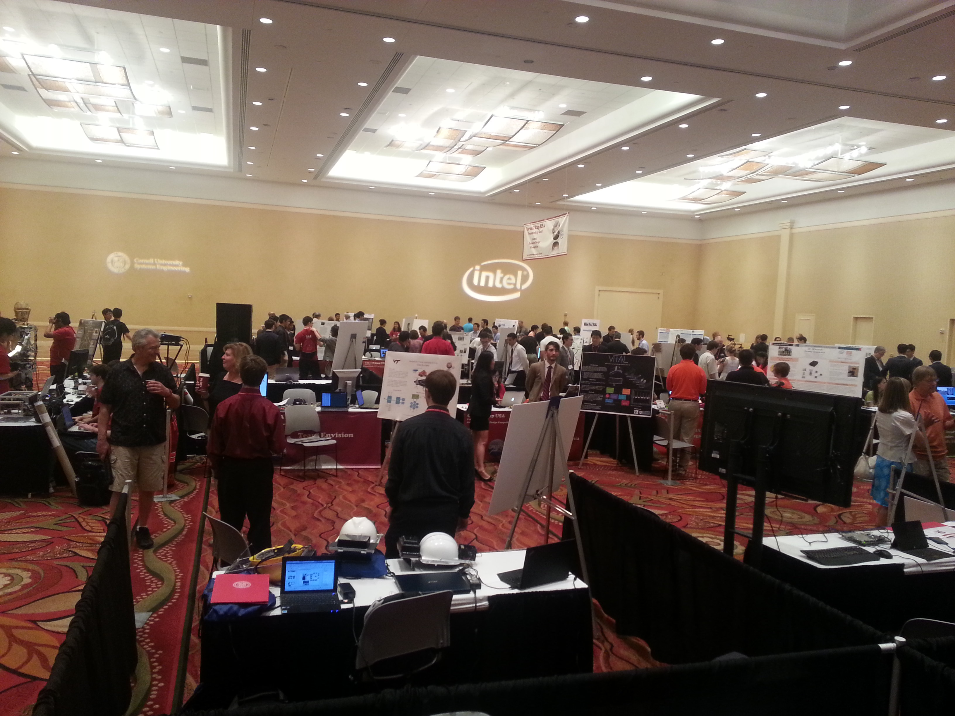 The teams presenting their projects at the 2014 expo.