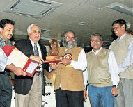 Shri. Kapil Sibal, Union Minister for Science and Technology and Earth Science presented the NCSTC award for science popularization on 1st March, 2007 at Technology Bhavan, New Delhi.