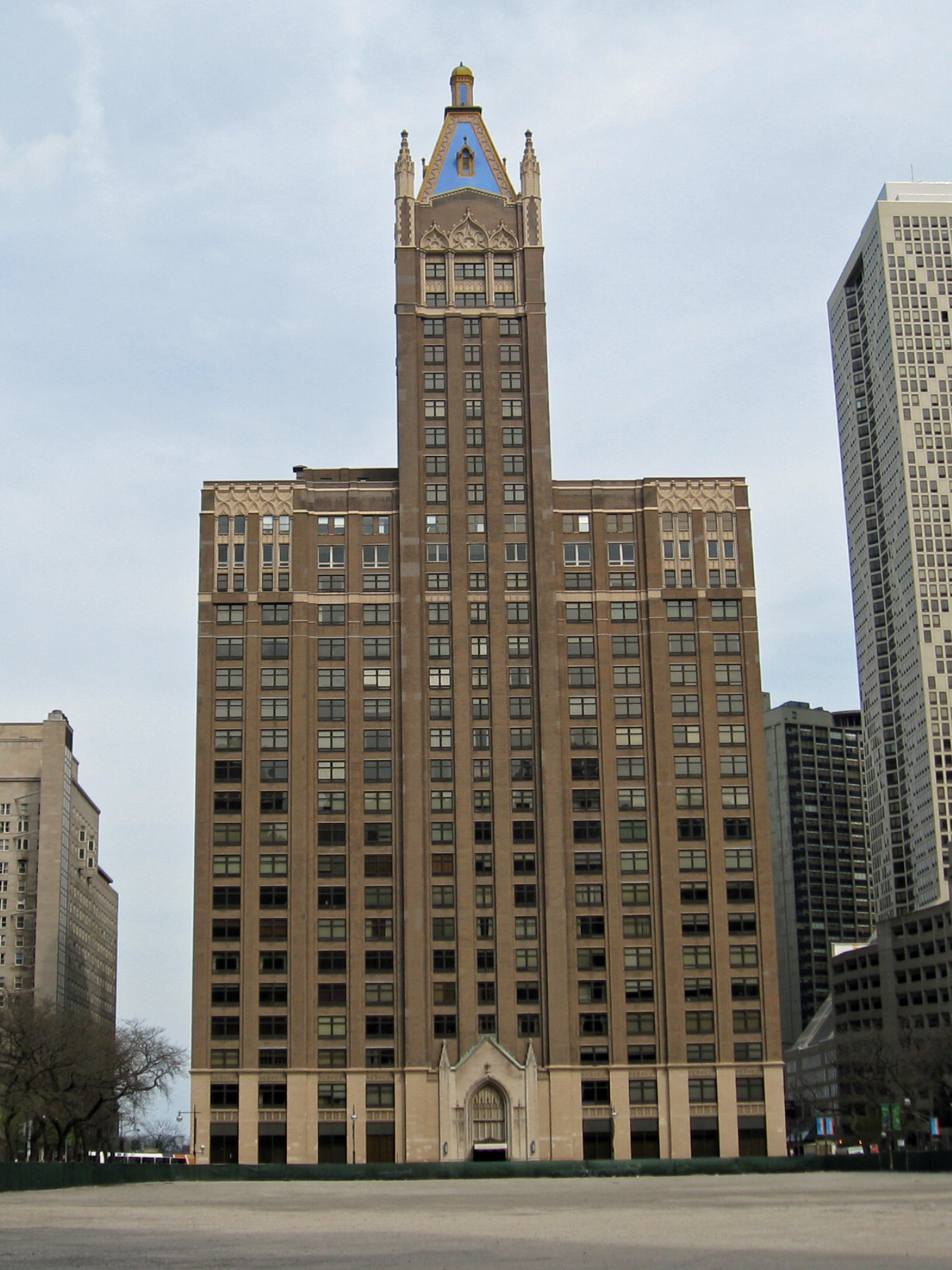 Chicago's Furniture Mart Building
