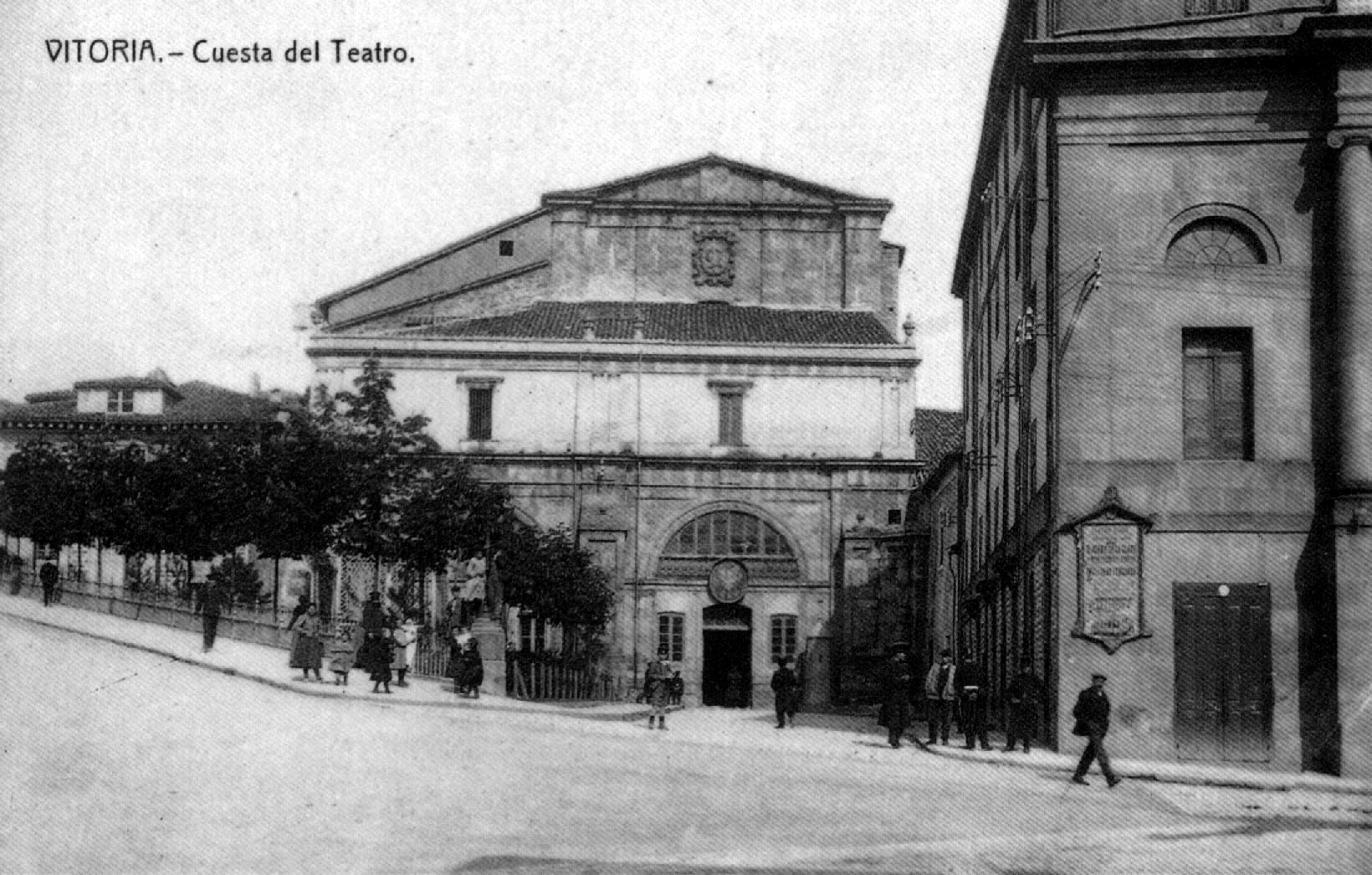 Facade of the Convent of Saint Francis (the building at center).