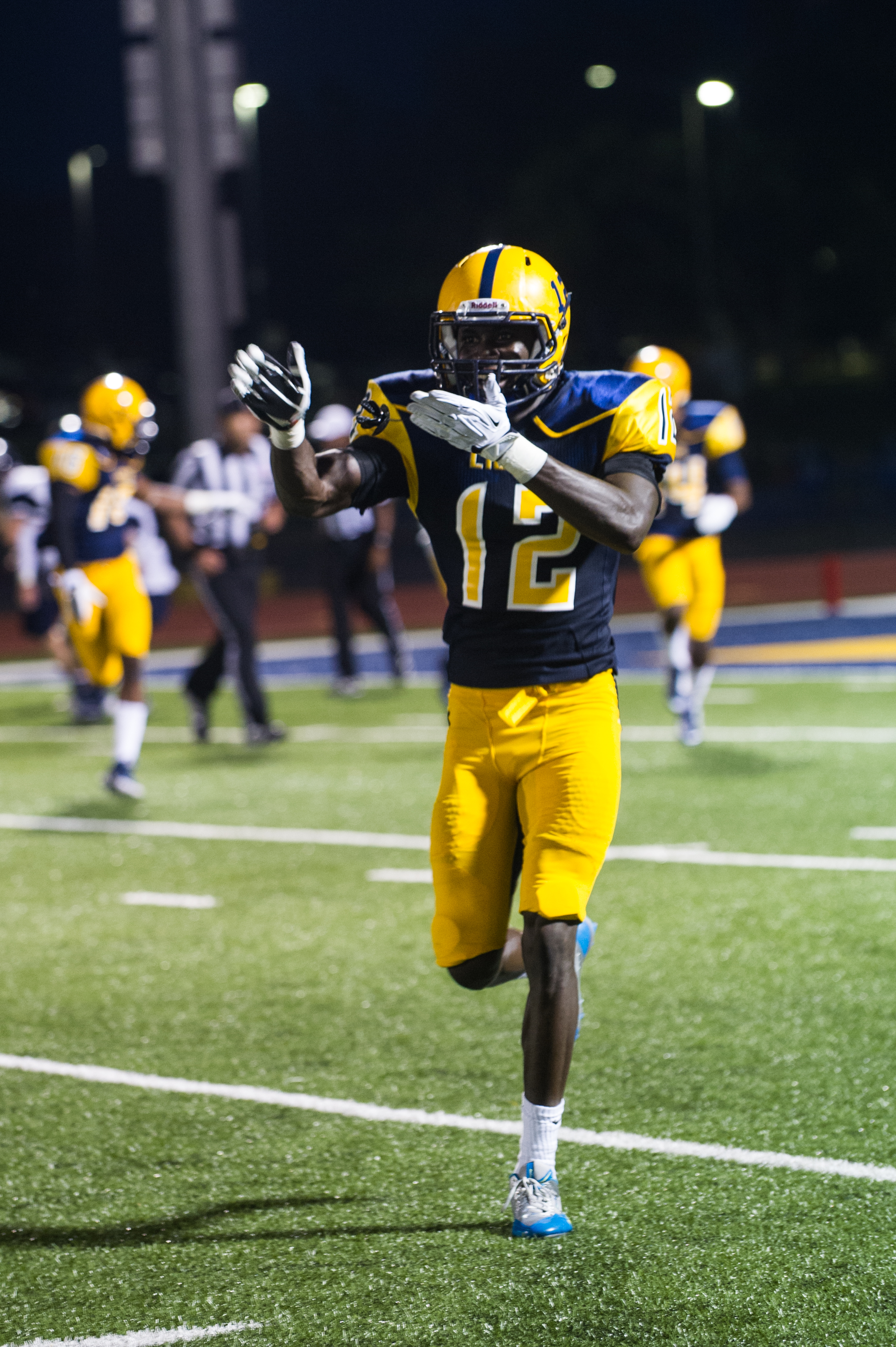 Shores during a game against East Texas Baptist in 2014. 