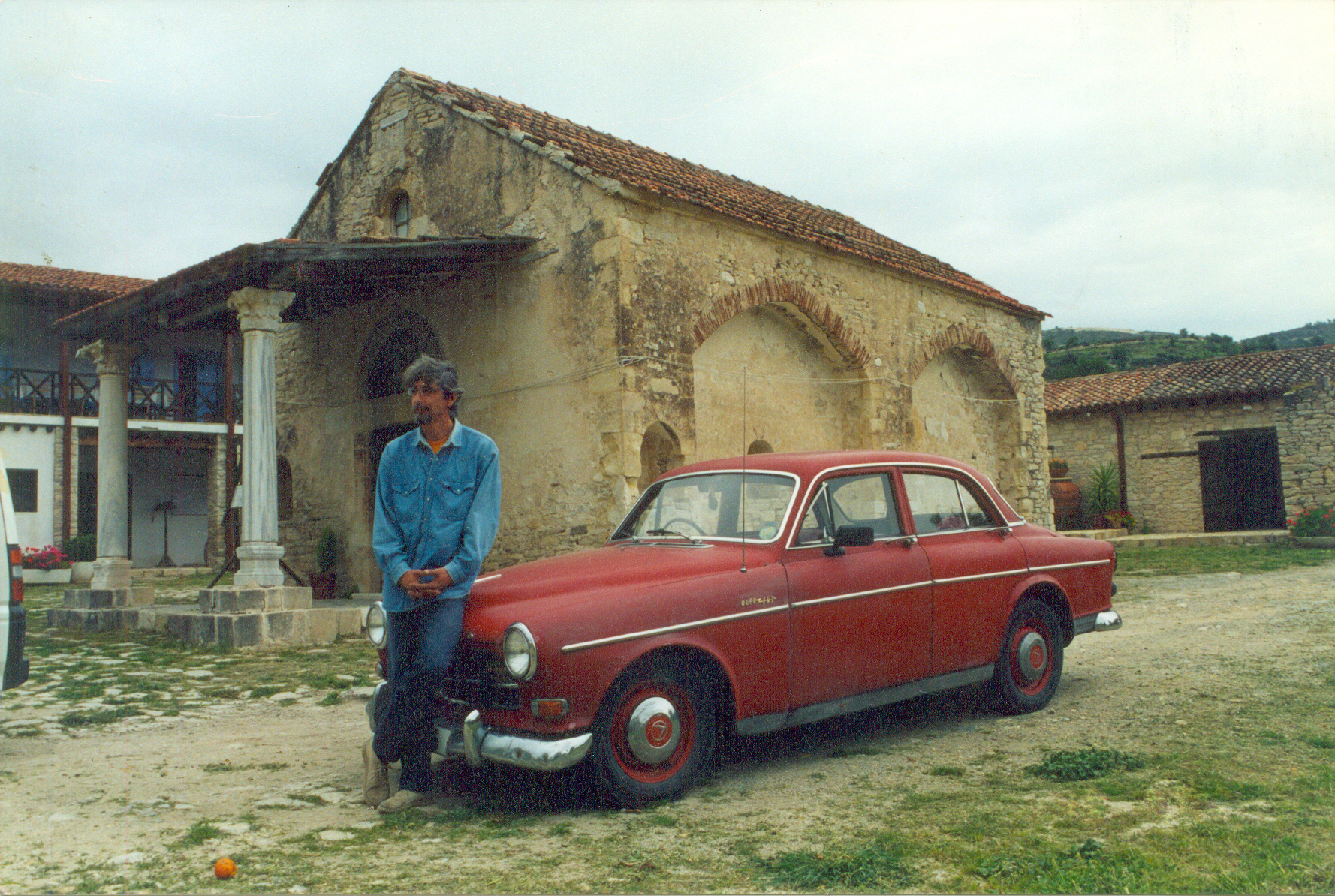 Savic at Monagri Art Foundation, 2002