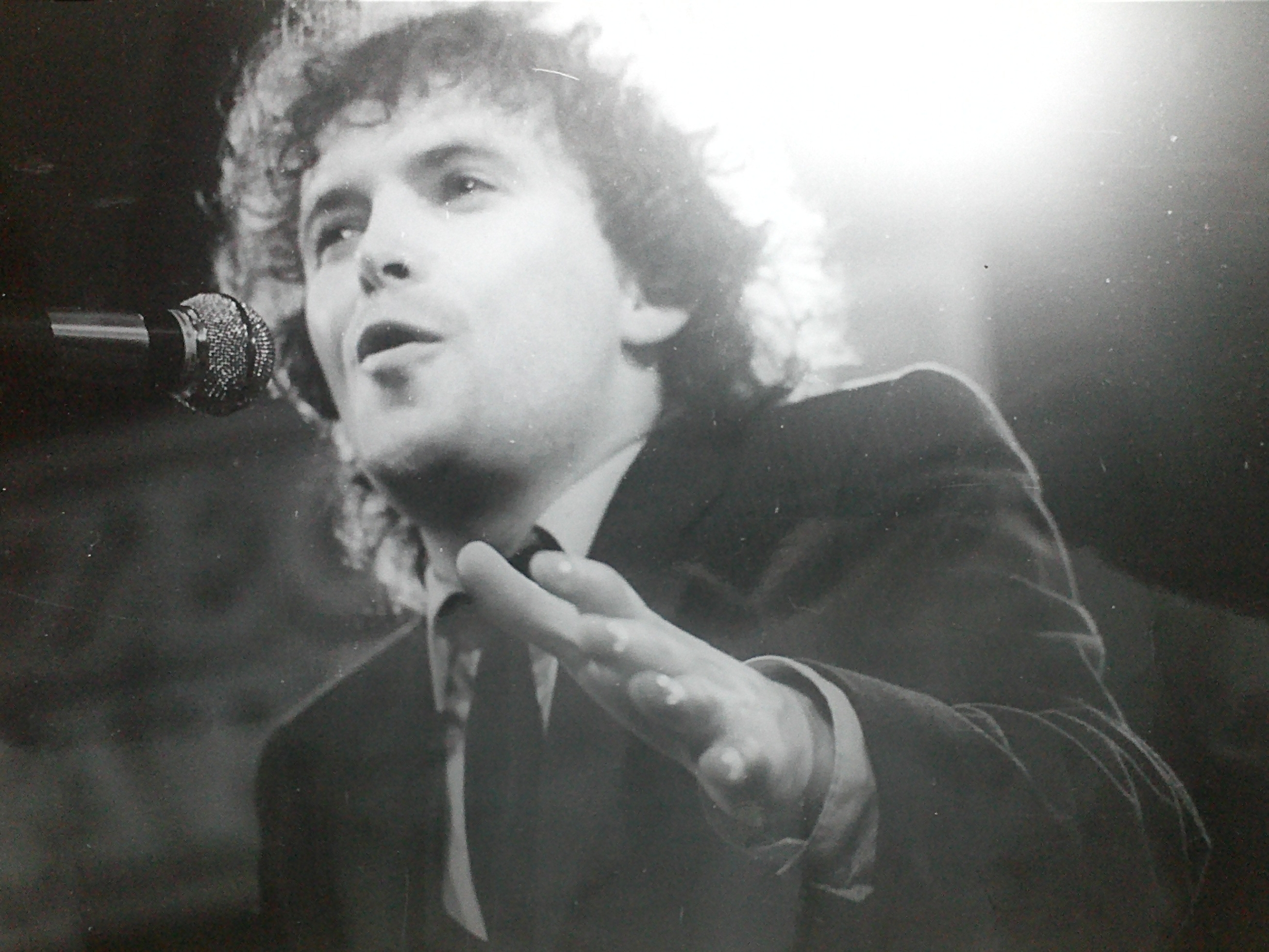 Janusz Cedro singing at a Spirituals Singers Band concert