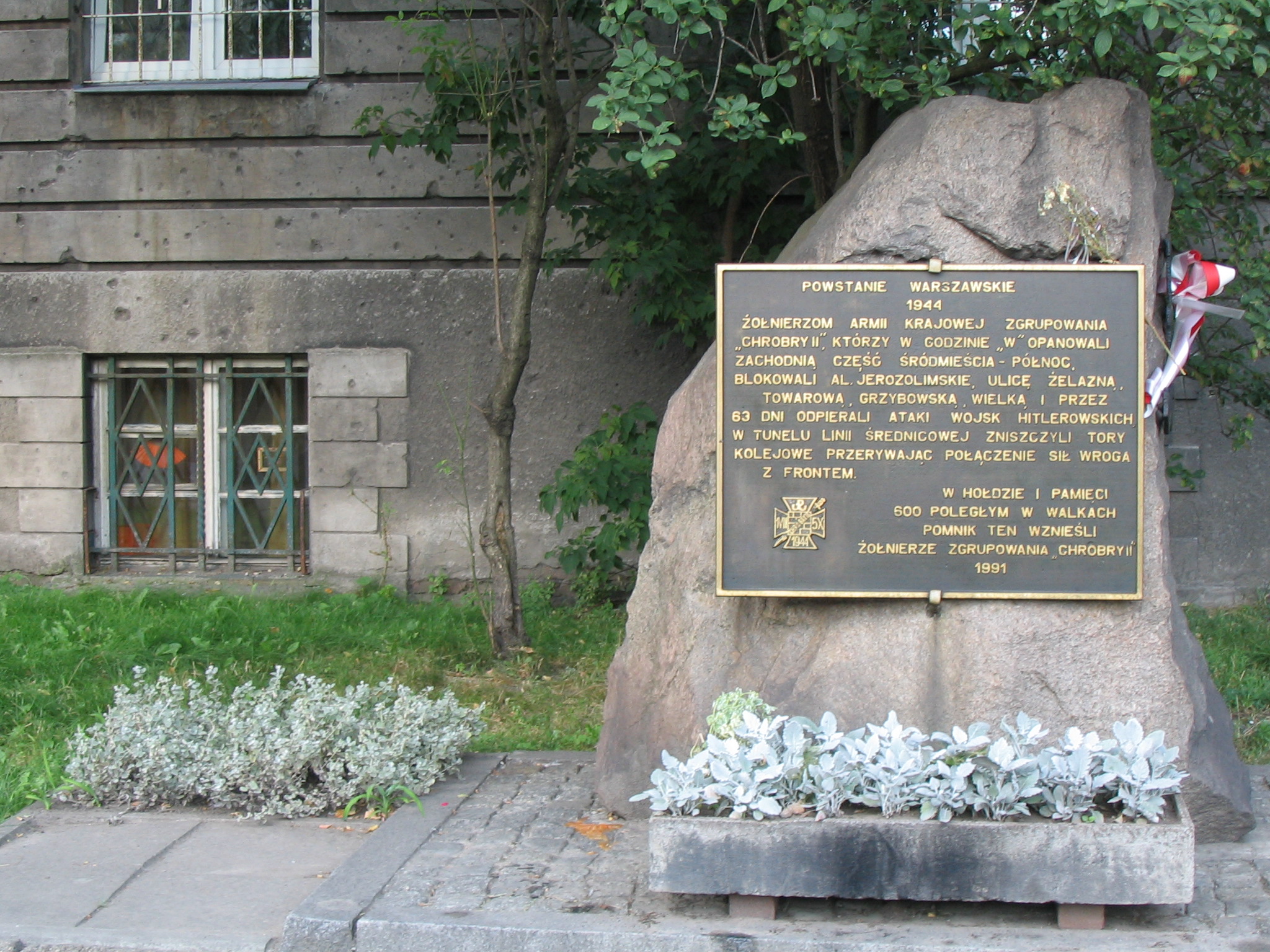 Only in the 1990s were monuments with full details of the fighting permitted. Only in the 1990s were monuments with full details of the fighting permitted.