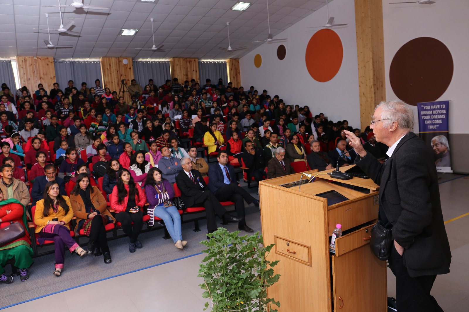 Robert Huber lecturing in the Guru Series of Lecture