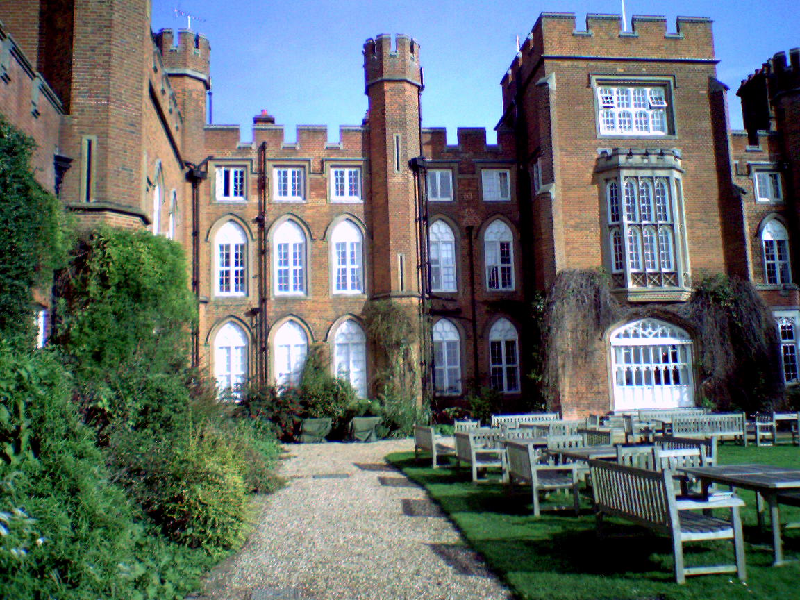 Cumberland Lodge.