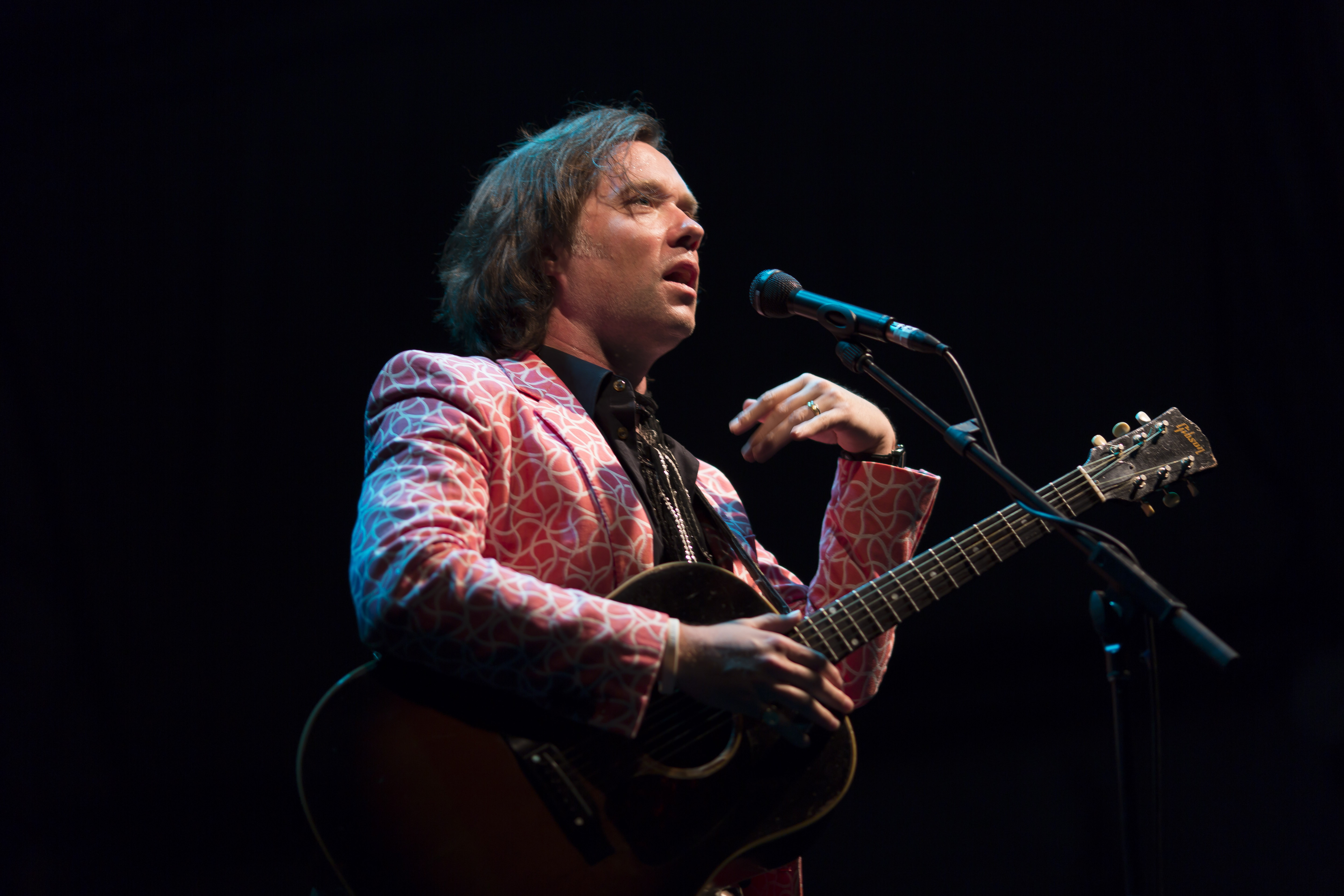 Wainwright performing in 2015