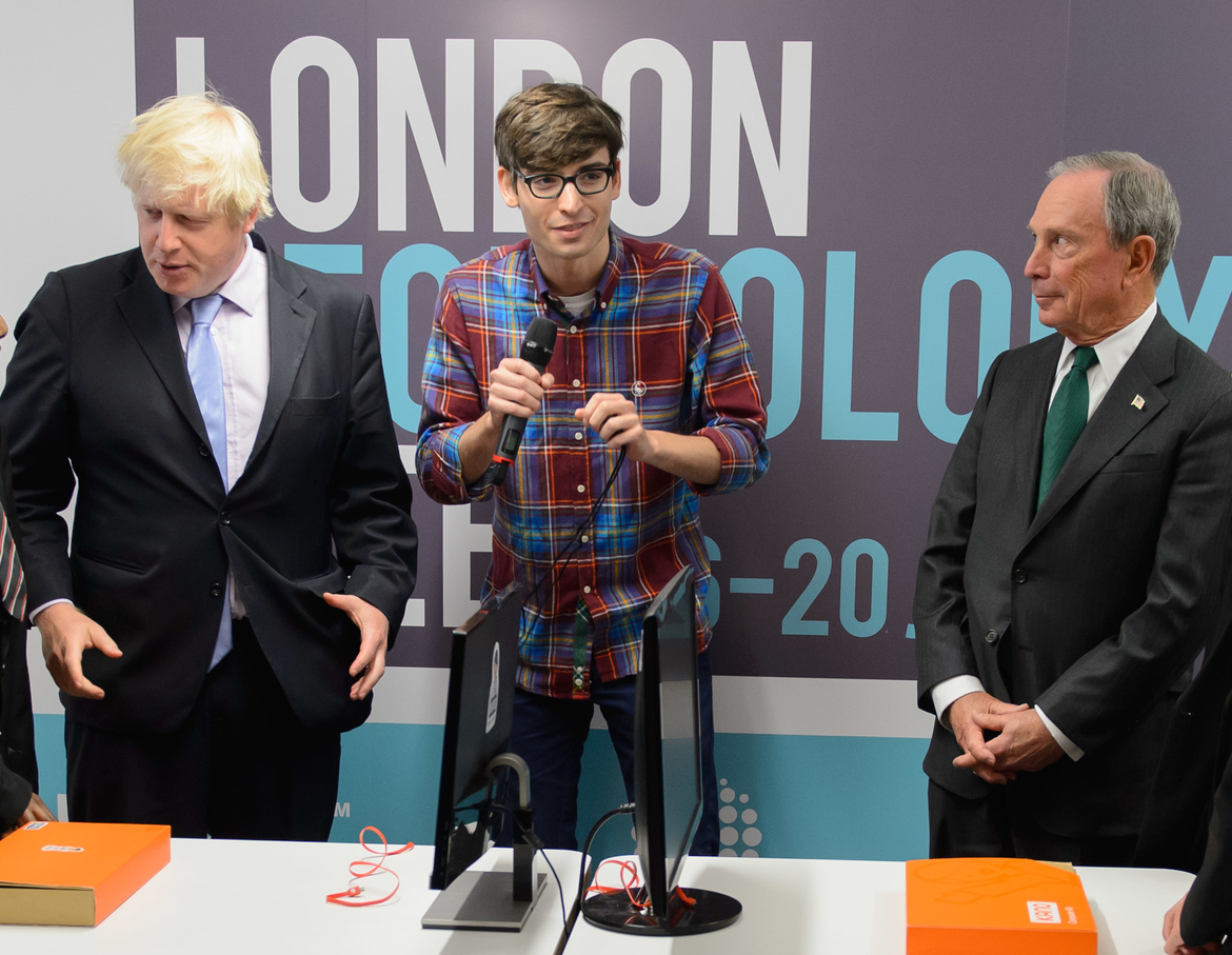 Kano CEO Alex Klein presenting Kano computer kits to London Mayor Boris Johnson and New York City Mayor Michael Bloomberg at London Technology Week on June 16, 2014.
