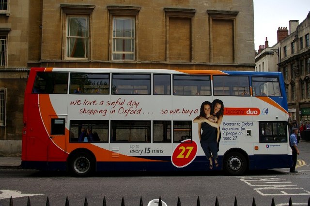 Former route 27 bus bearing Bicester Duo branding