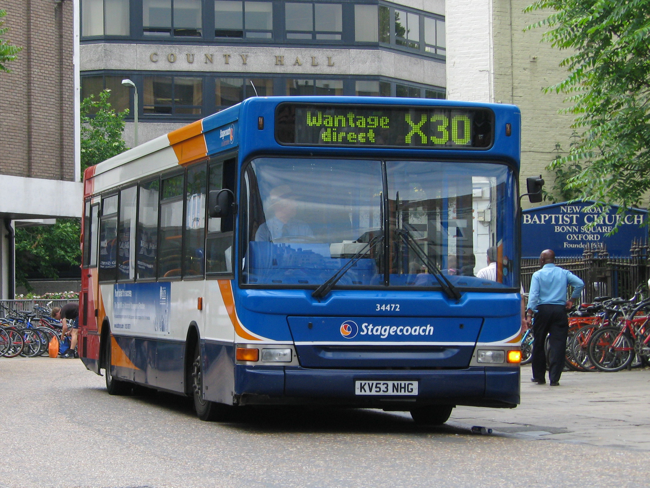 Stagecoach Oxfordshire Bus on route X30 in Oxford in 2007