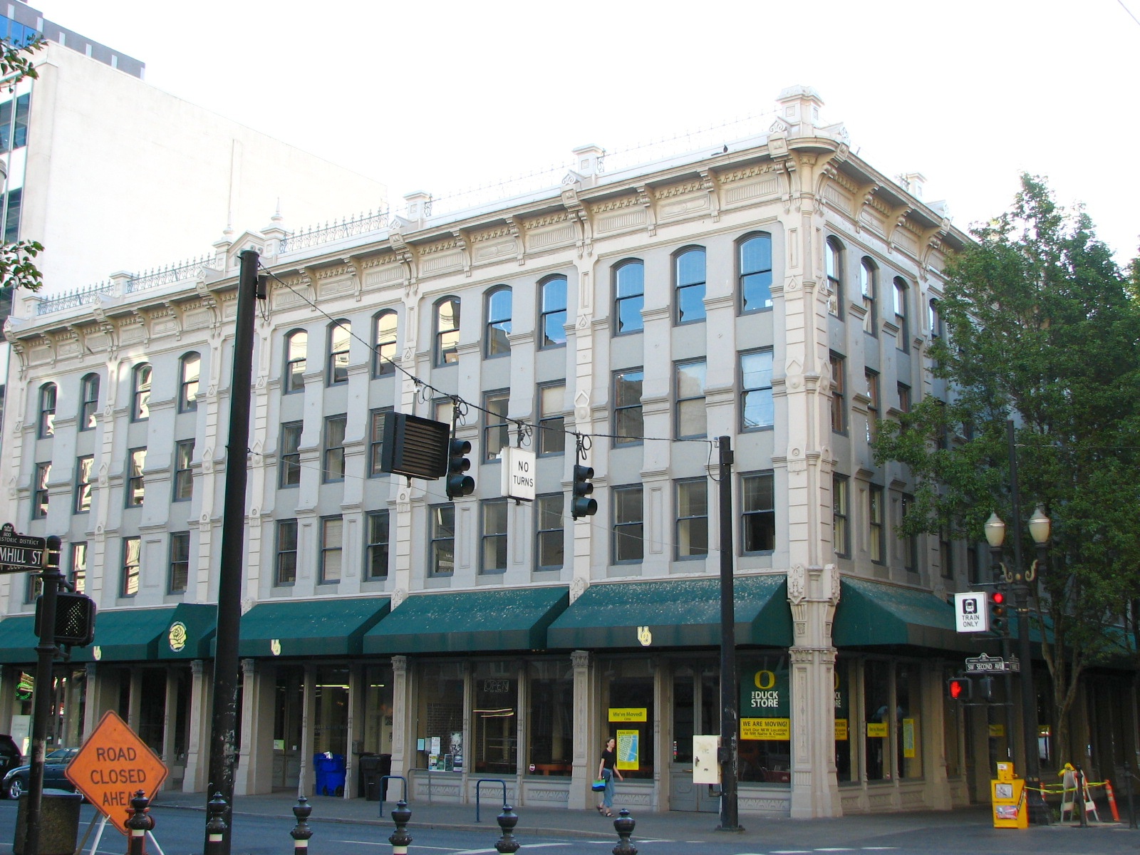 The Willamette Block building along Southwest 2nd Avenue, in the Portland Yamhill Historic District (2008)