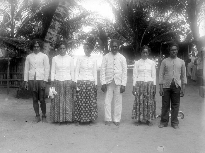 The Mapia Islanders photographed during Arthur Wichmann's 1903 expedition to Papua, King Marwedi third from right.