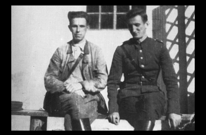 Antoni 'Bohun' Szacki, commander of the Świętokrzyska Brigade of the NSZ and Stanislaw Sikorski 'Jarema' (on the right)