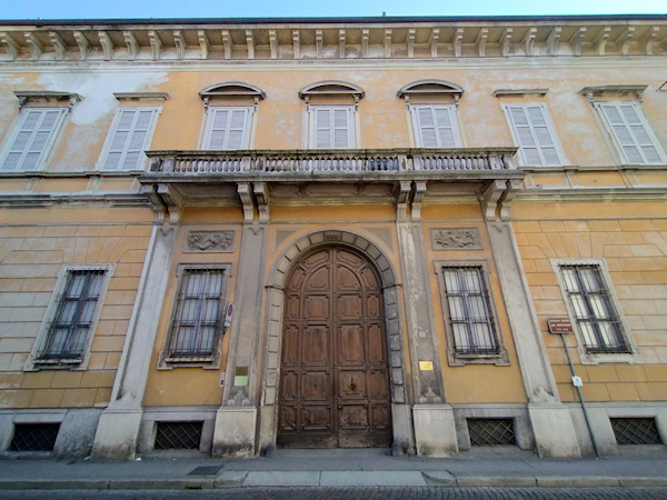 Façade
